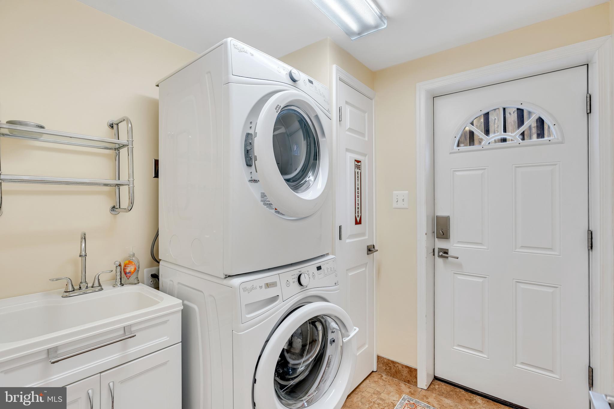 968 N ROCHESTER STREET