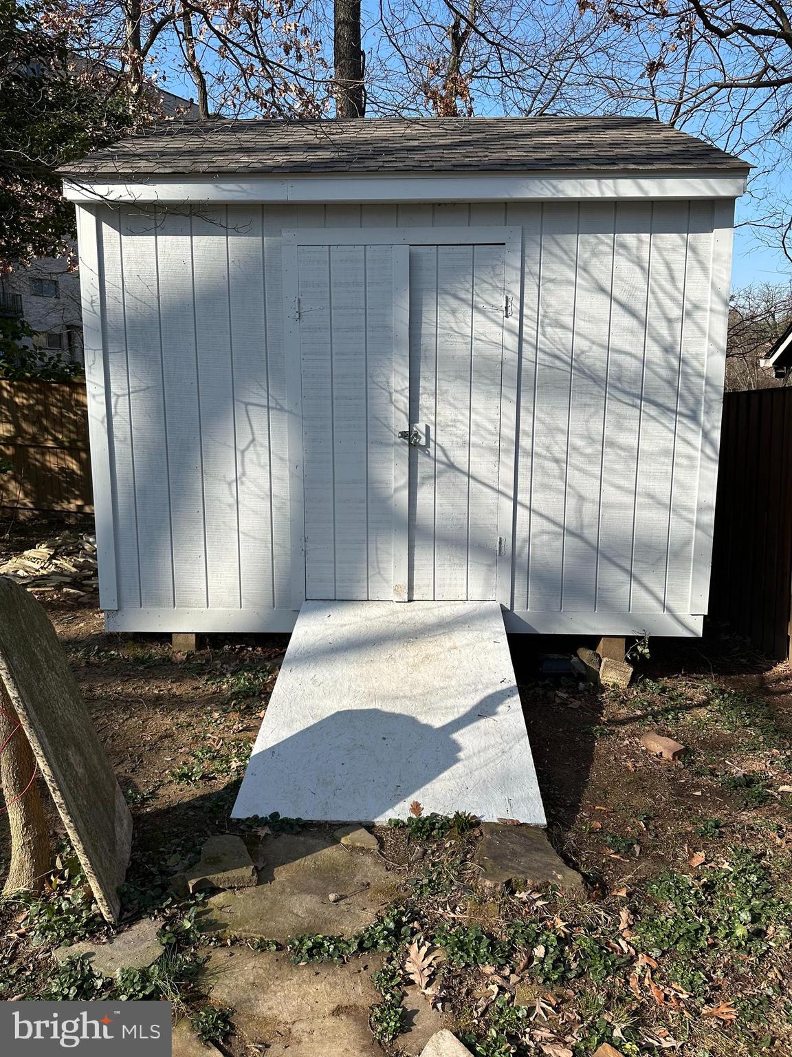 968 N ROCHESTER STREET