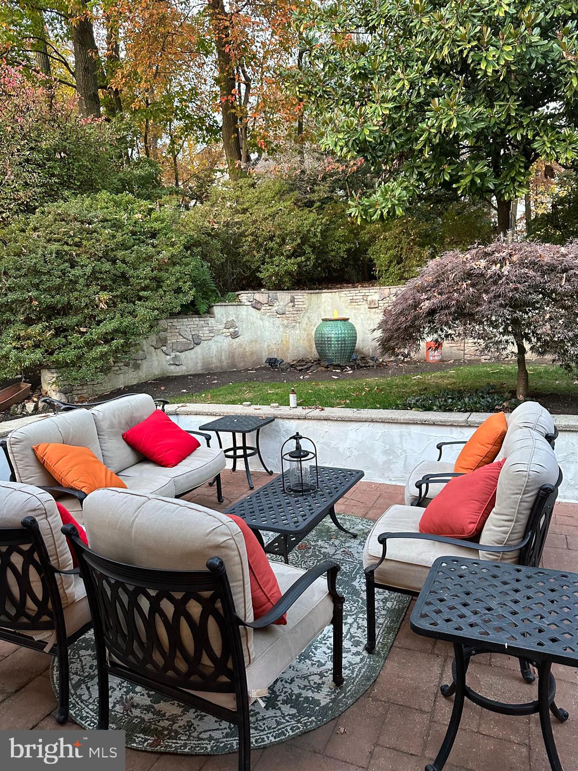 968 N ROCHESTER STREET