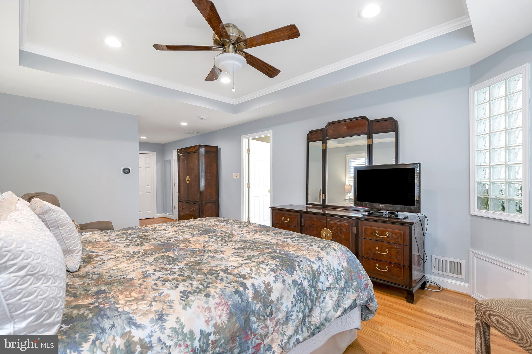 968 N ROCHESTER STREET