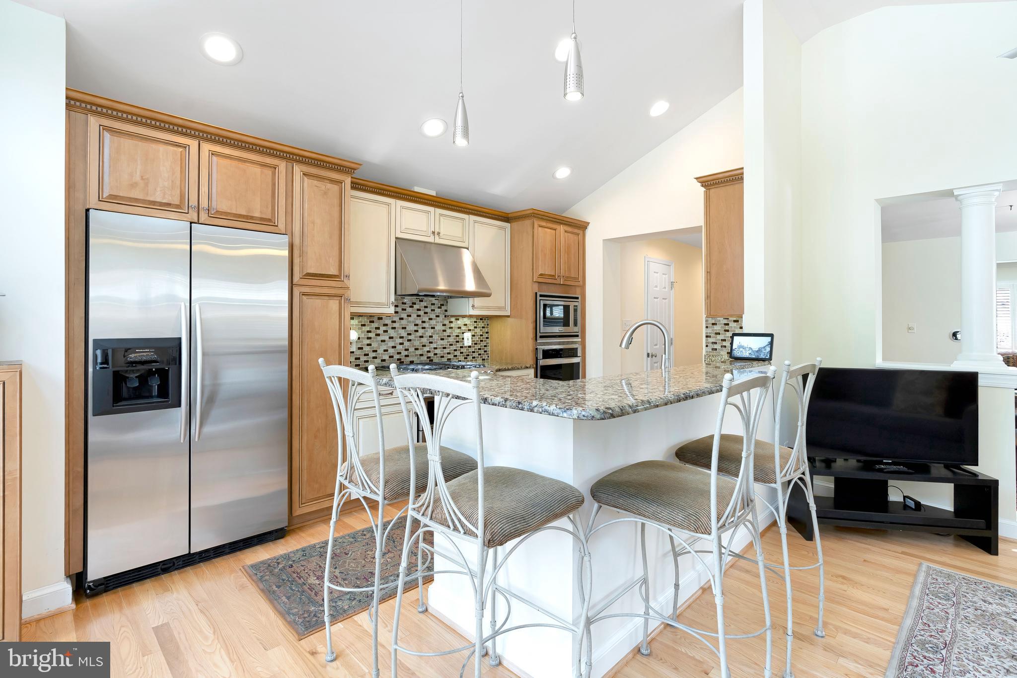 968 N ROCHESTER STREET