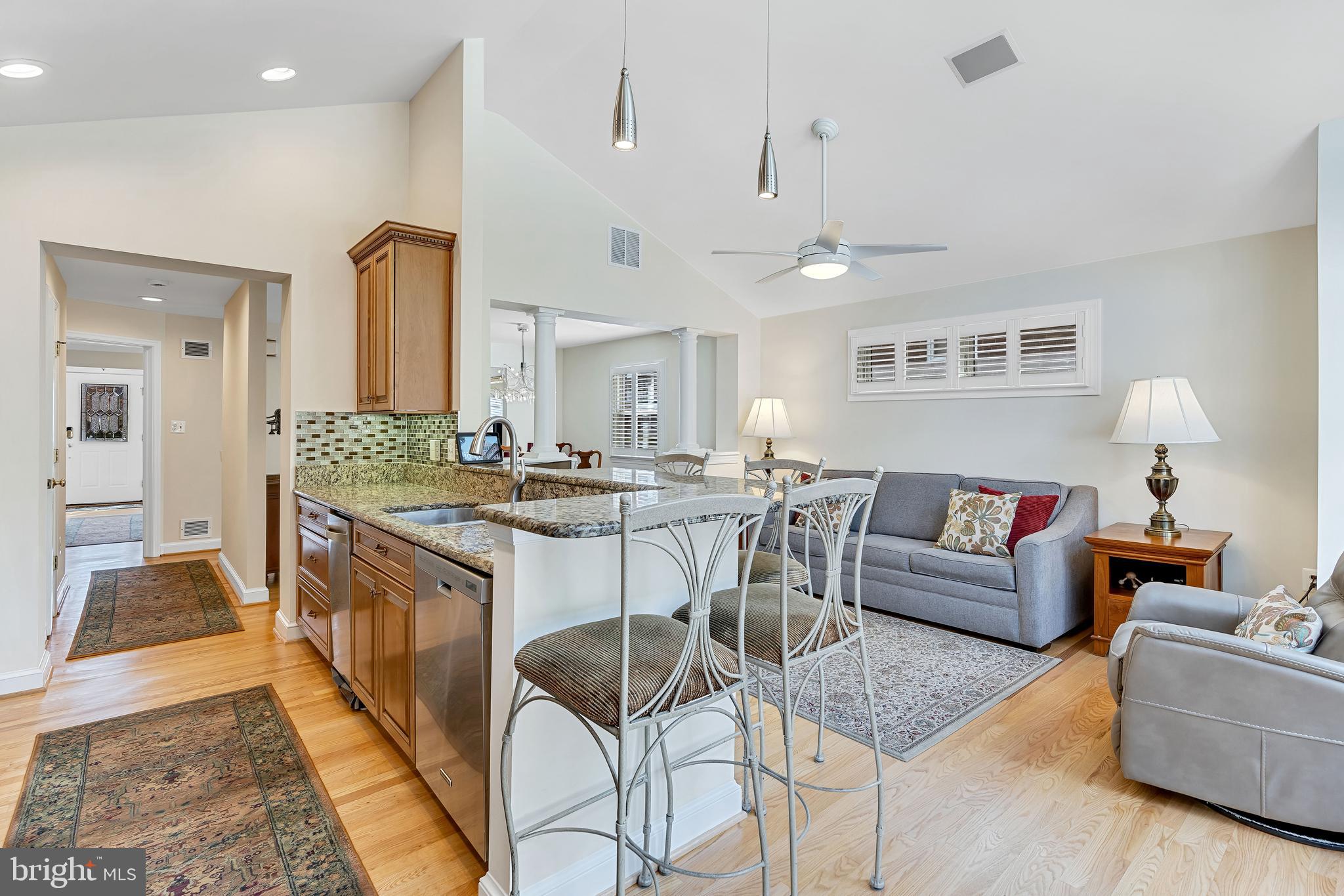 968 N ROCHESTER STREET