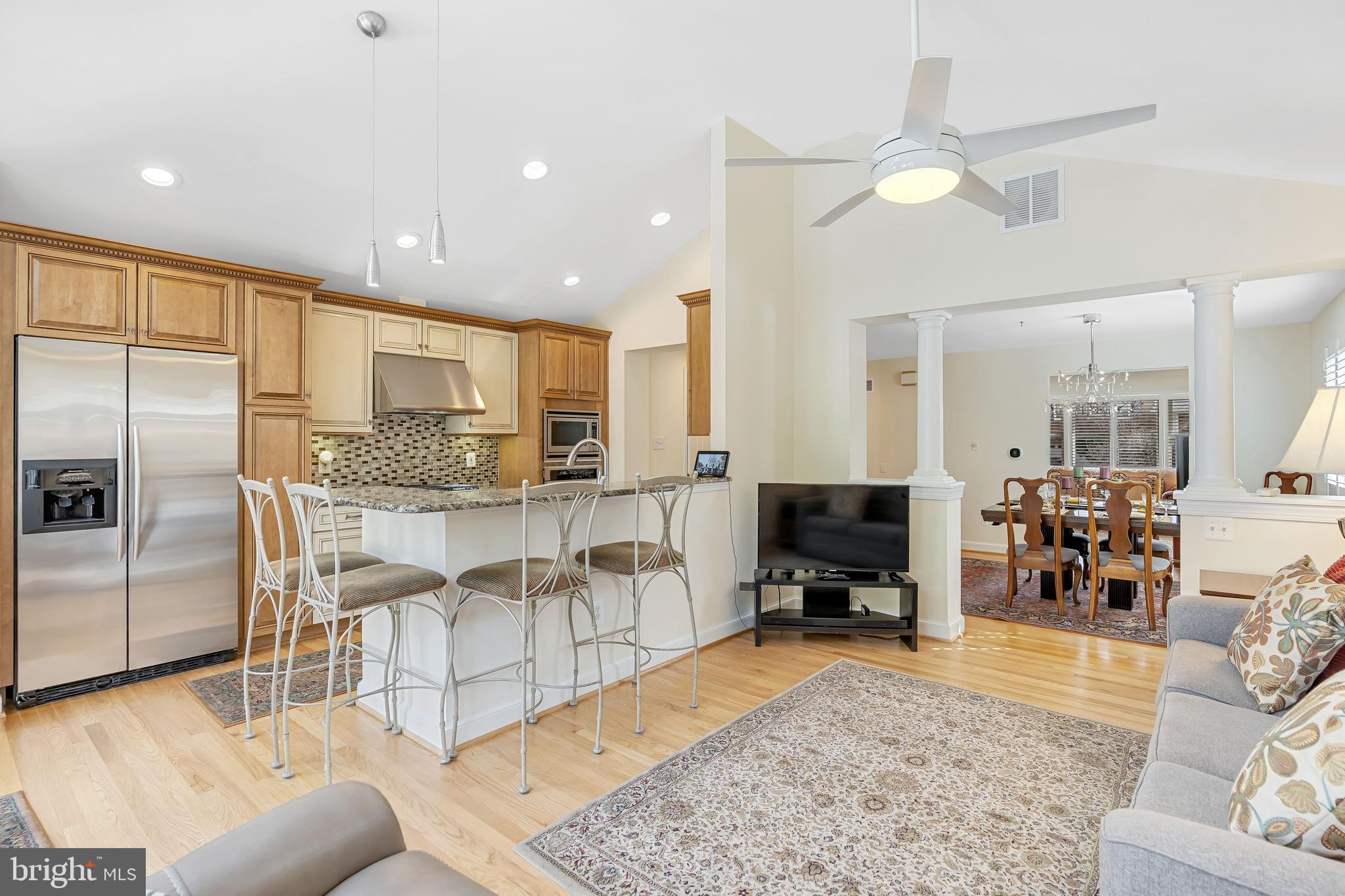 968 N ROCHESTER STREET