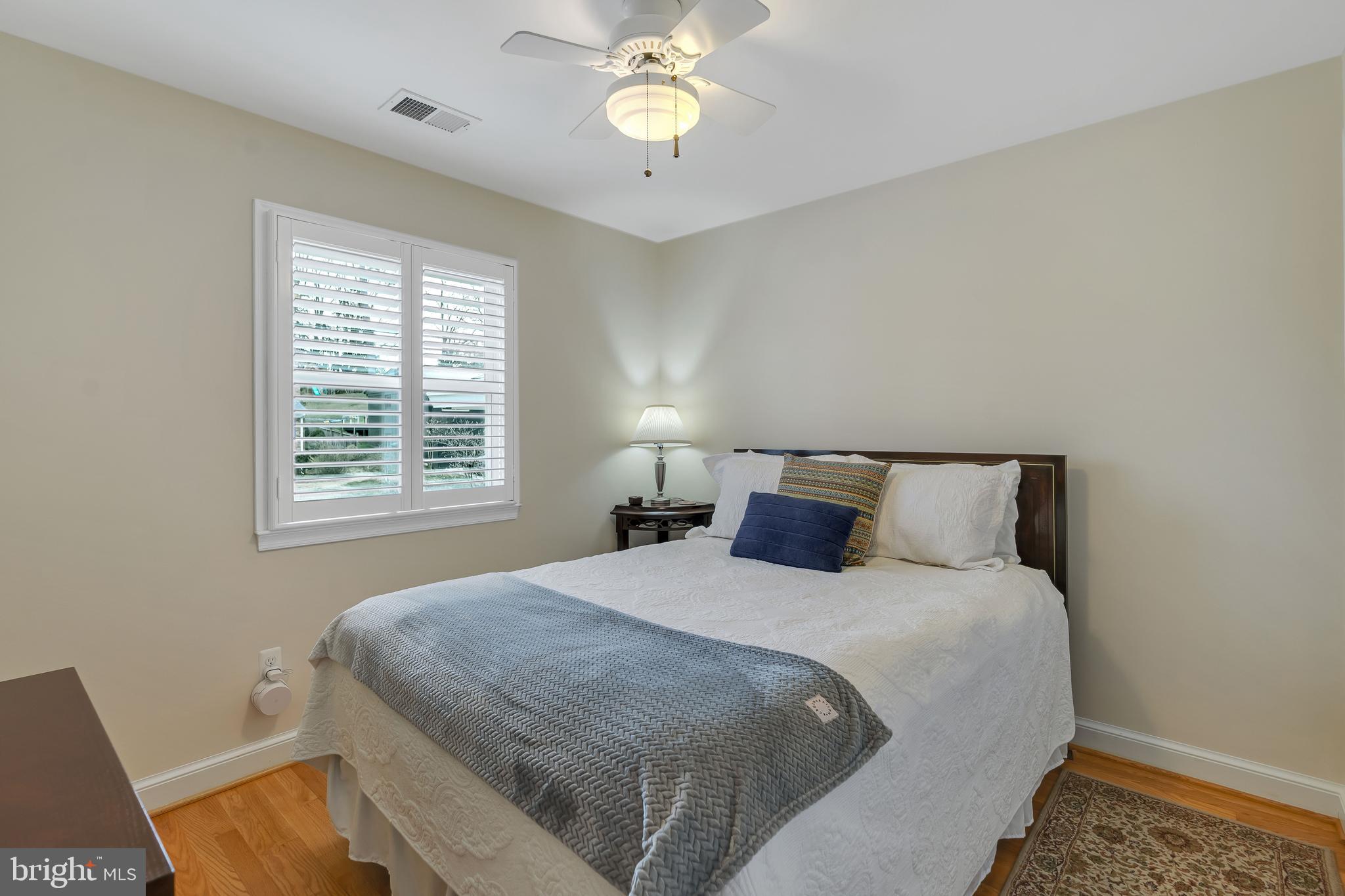 968 N ROCHESTER STREET