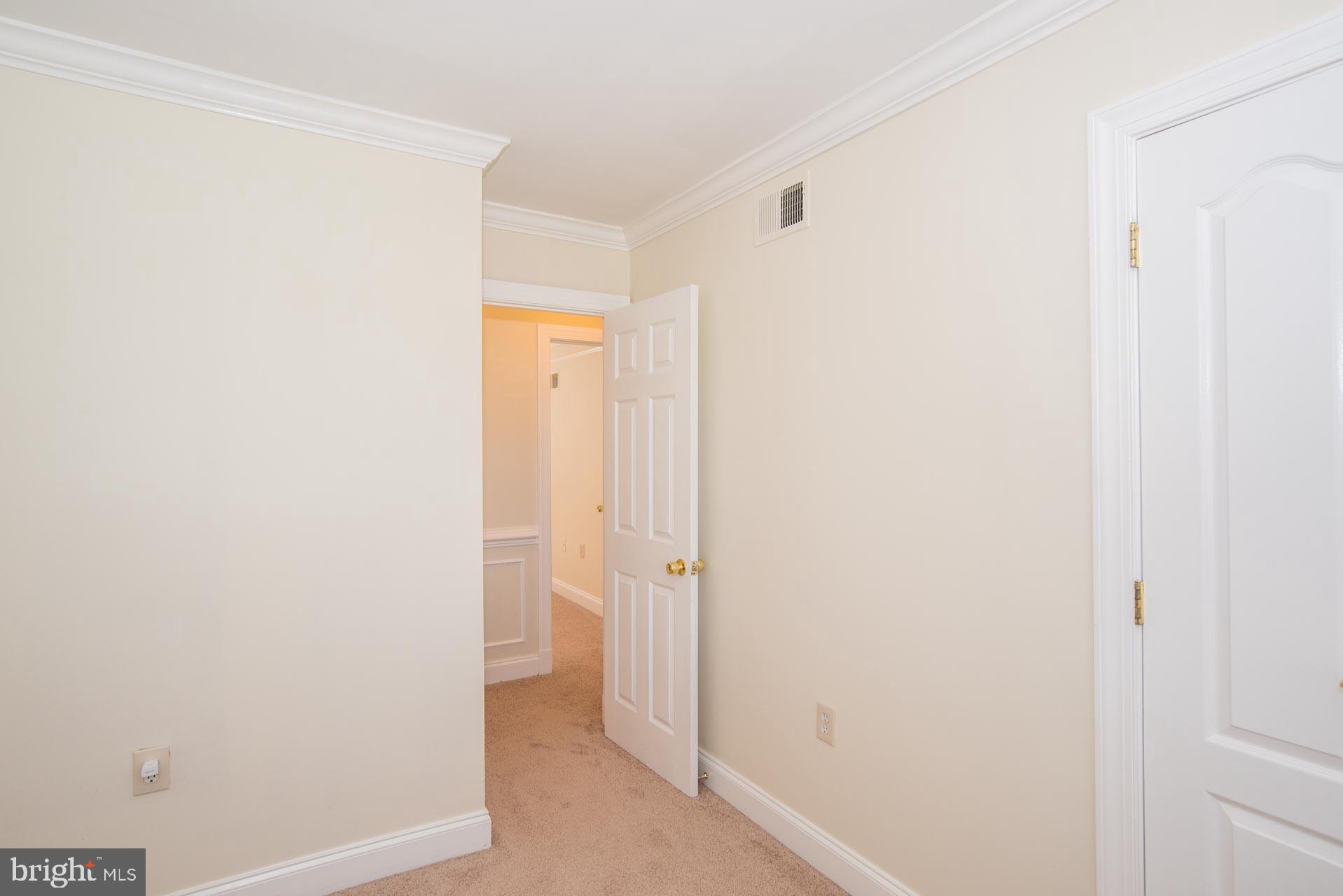 2306 EMERALD HEIGHTS COURT