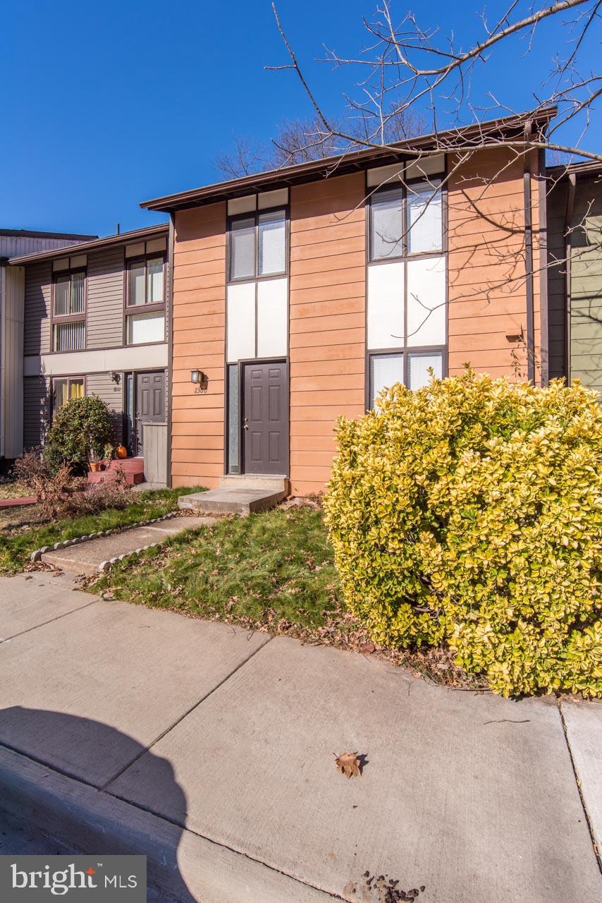 2306 EMERALD HEIGHTS COURT