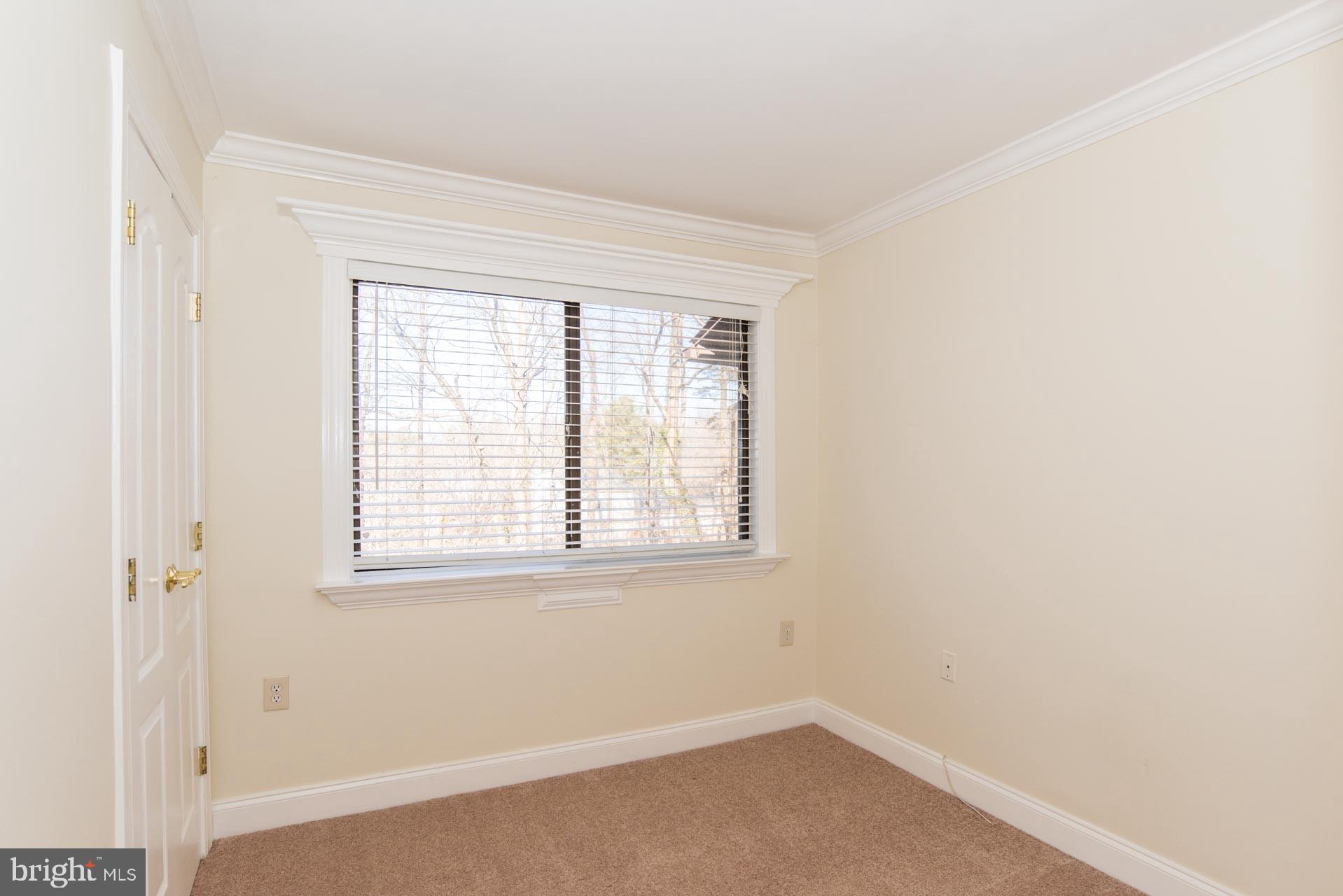 2306 EMERALD HEIGHTS COURT