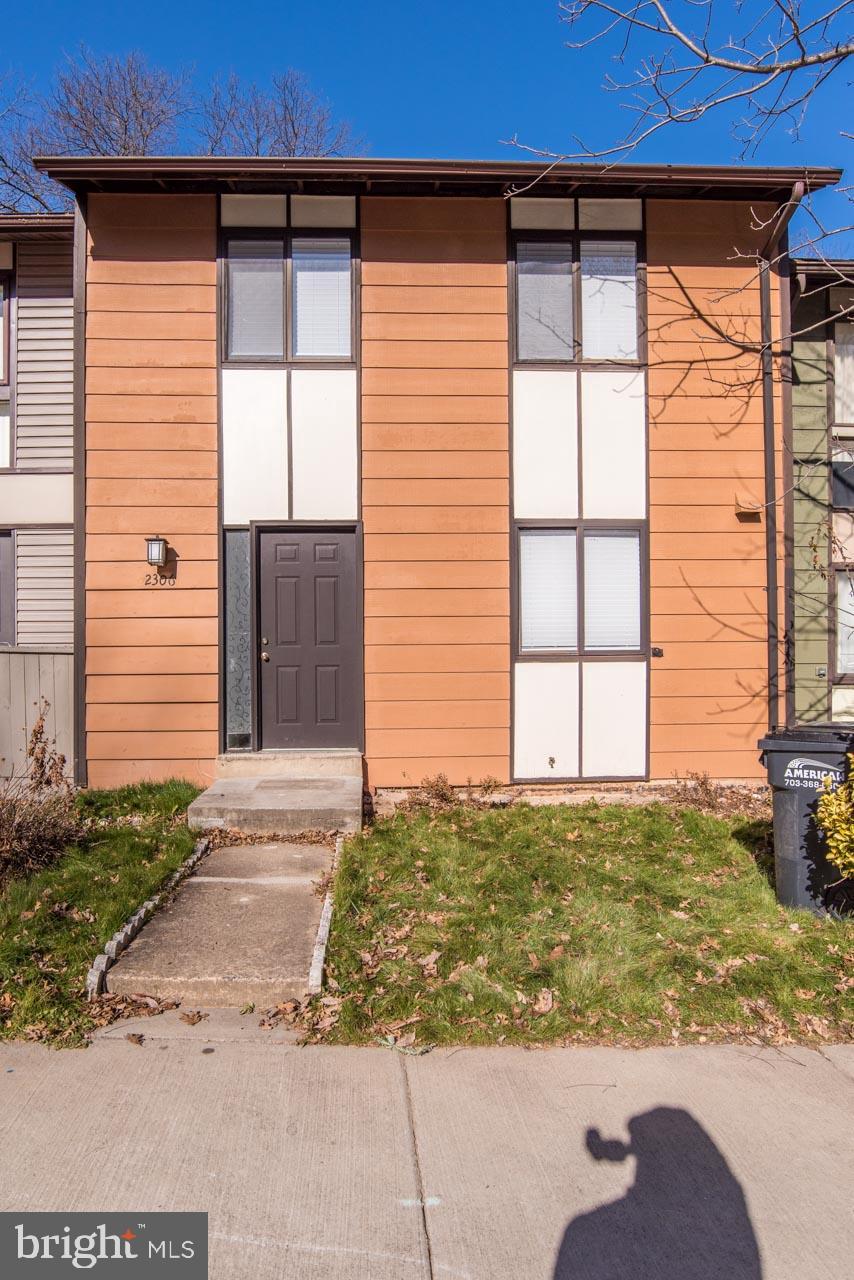 2306 EMERALD HEIGHTS COURT