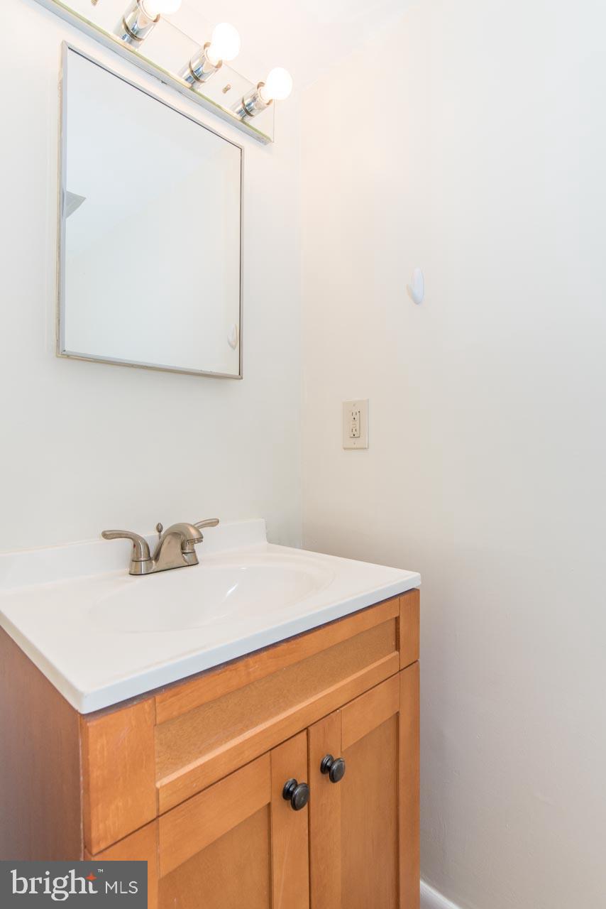 2306 EMERALD HEIGHTS COURT