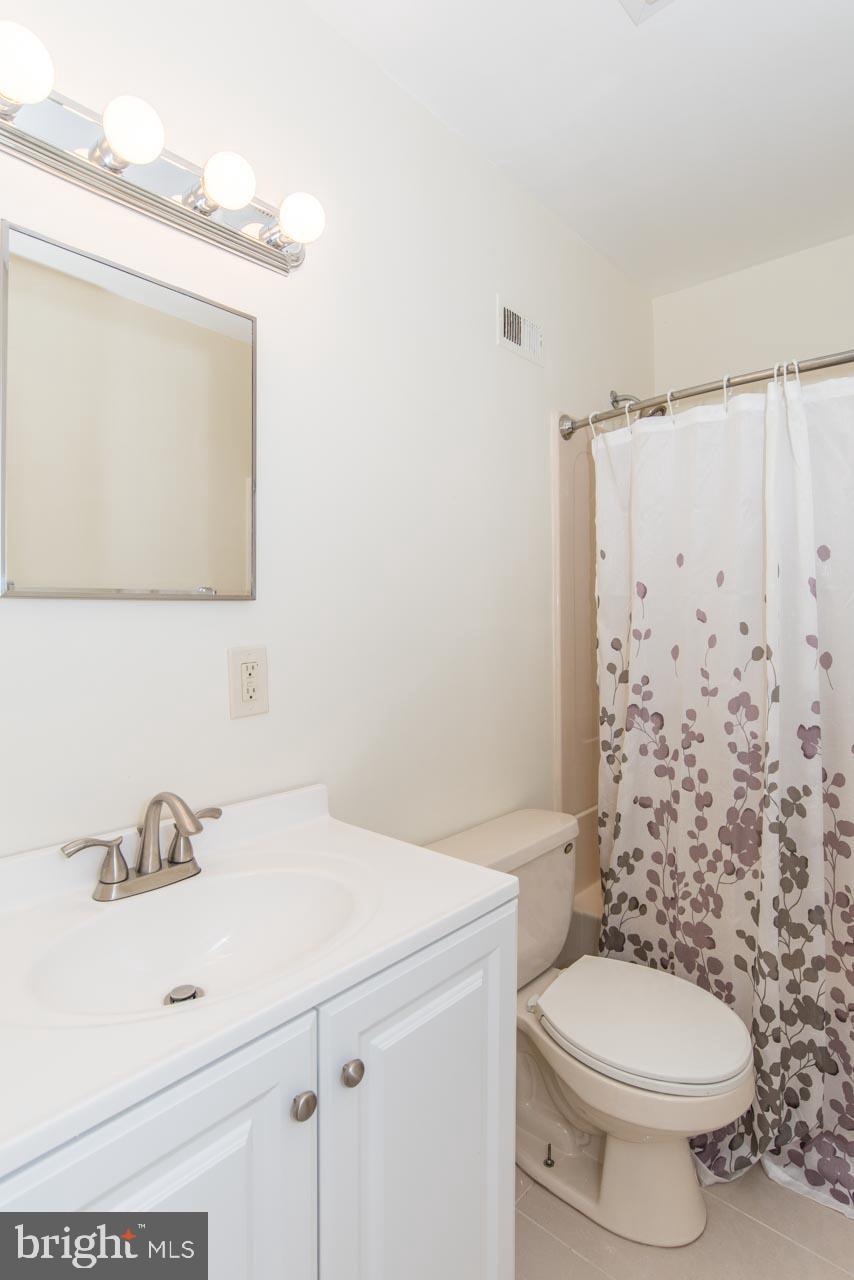 2306 EMERALD HEIGHTS COURT
