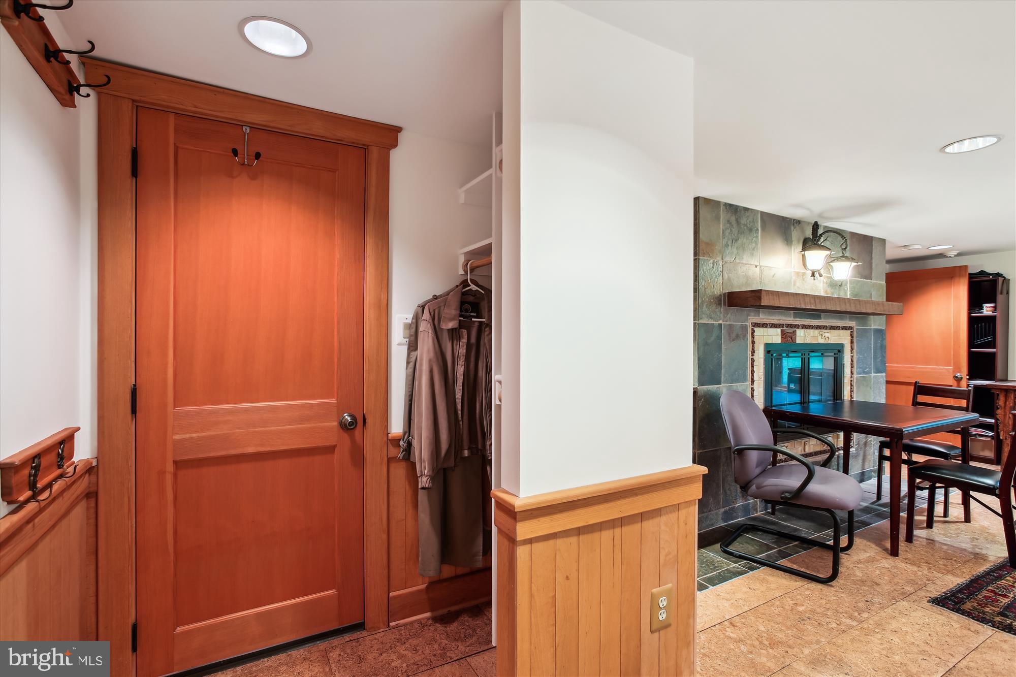 6662 VAN WINKLE DRIVE