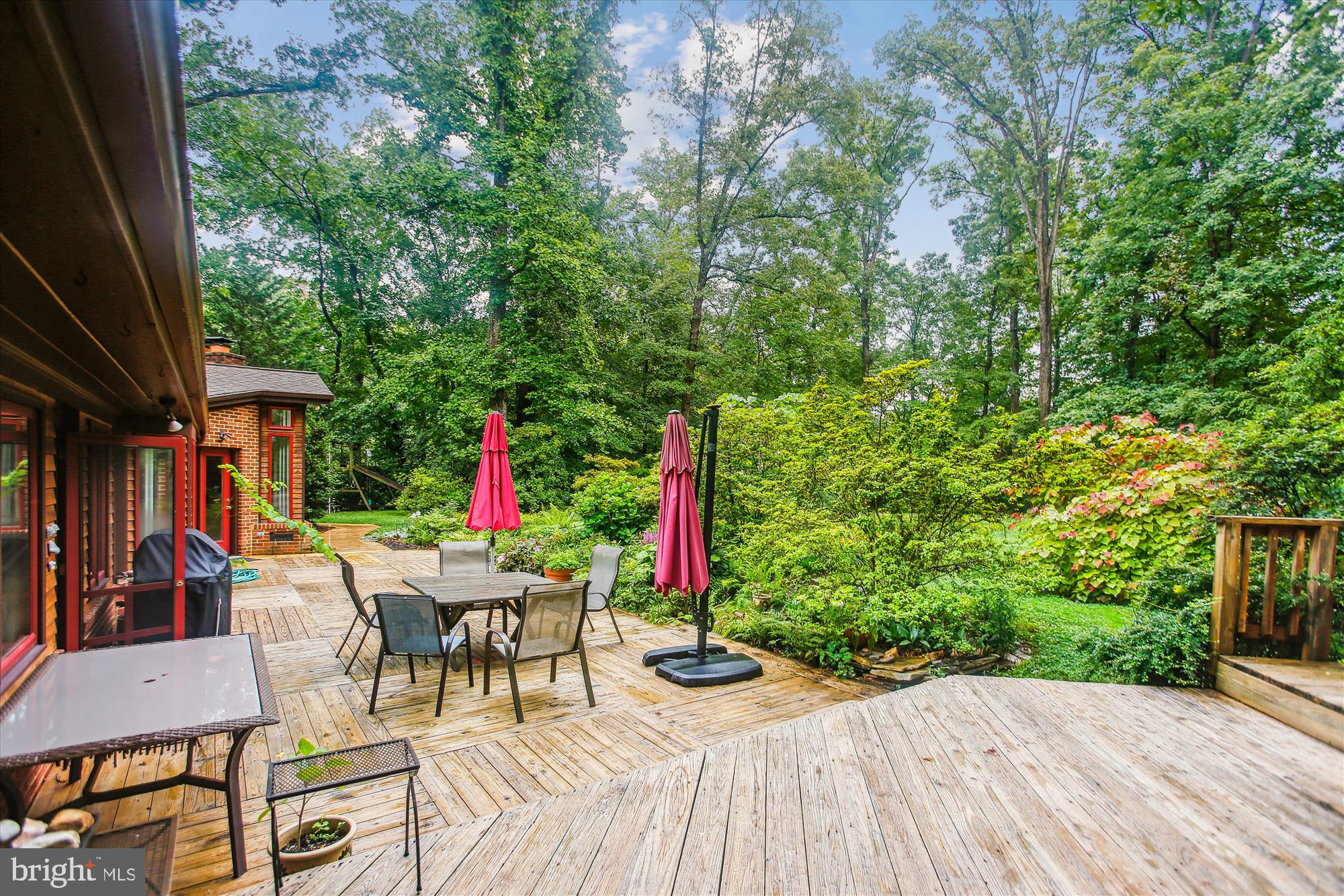 6662 VAN WINKLE DRIVE