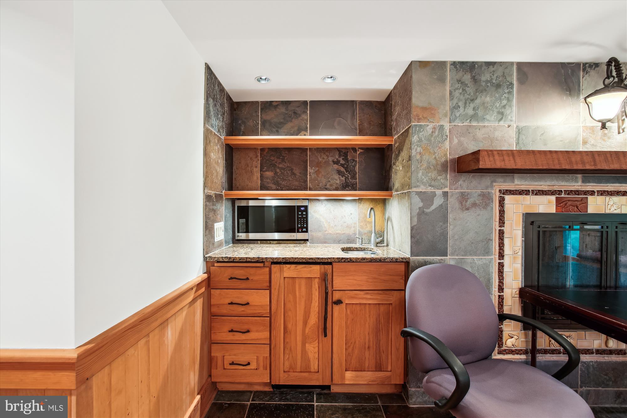 6662 VAN WINKLE DRIVE