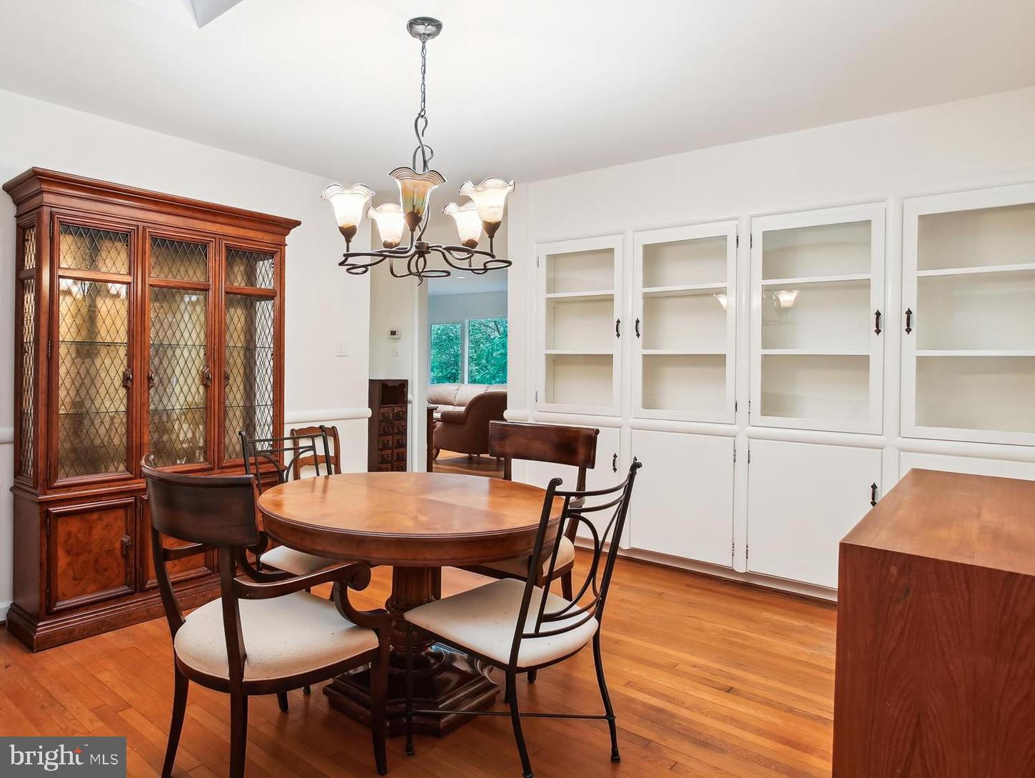 6662 VAN WINKLE DRIVE