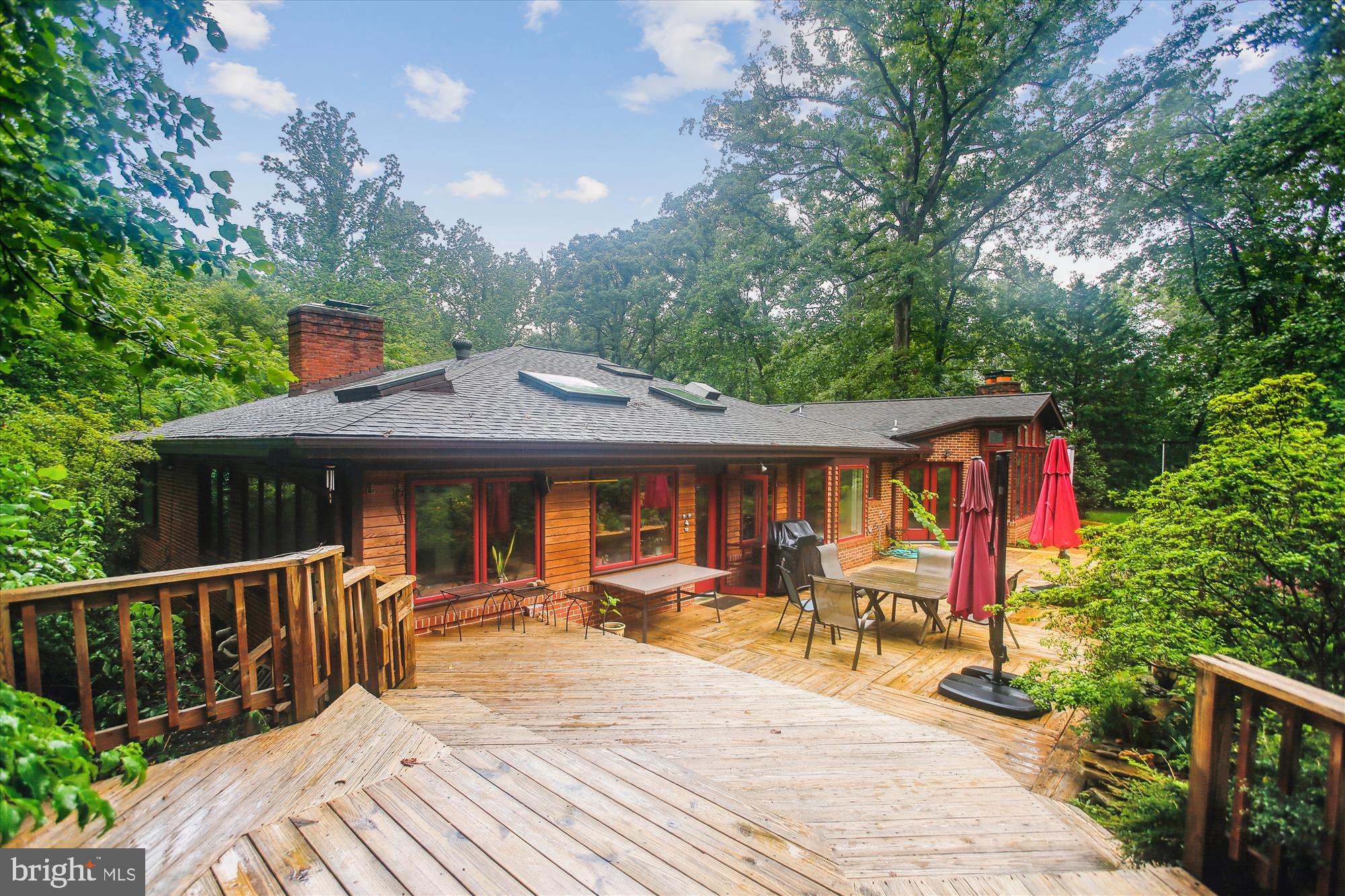 6662 VAN WINKLE DRIVE