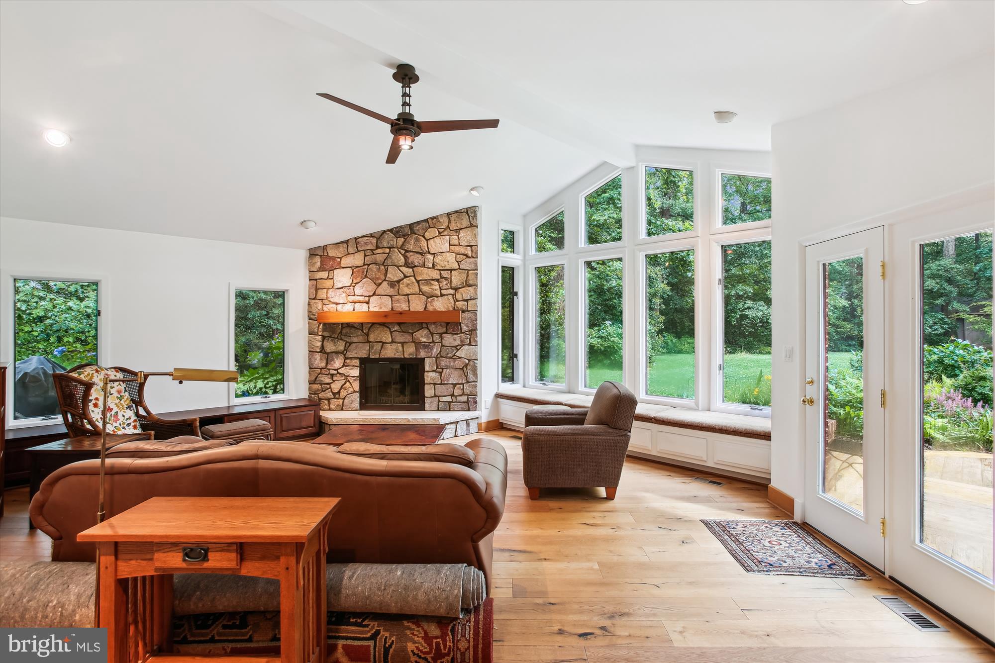 6662 VAN WINKLE DRIVE