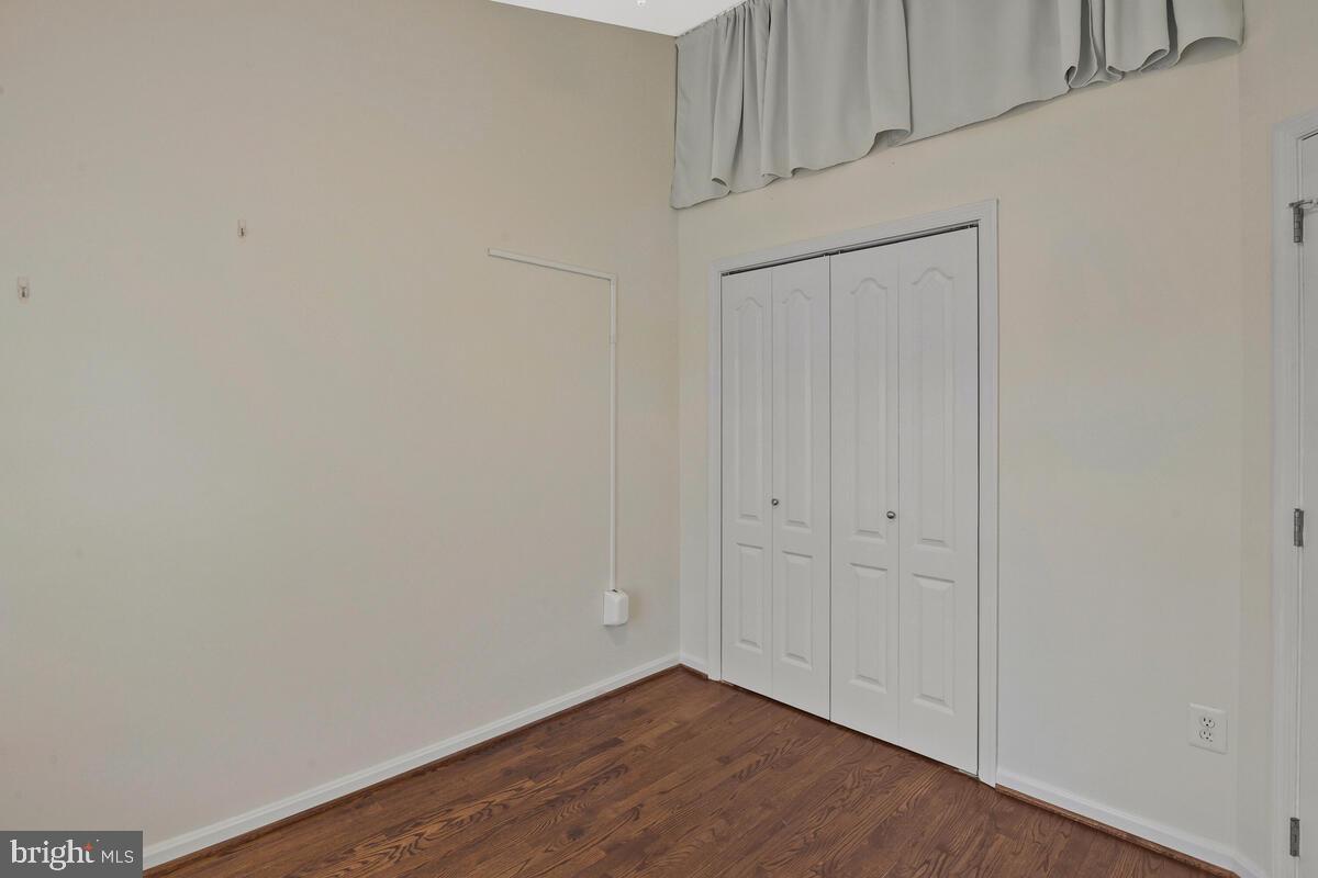 12025 EDGEMERE CIRCLE