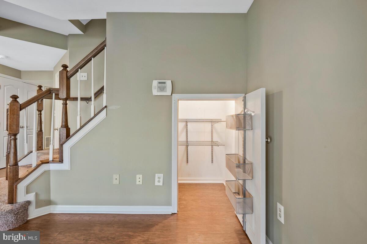 12025 EDGEMERE CIRCLE