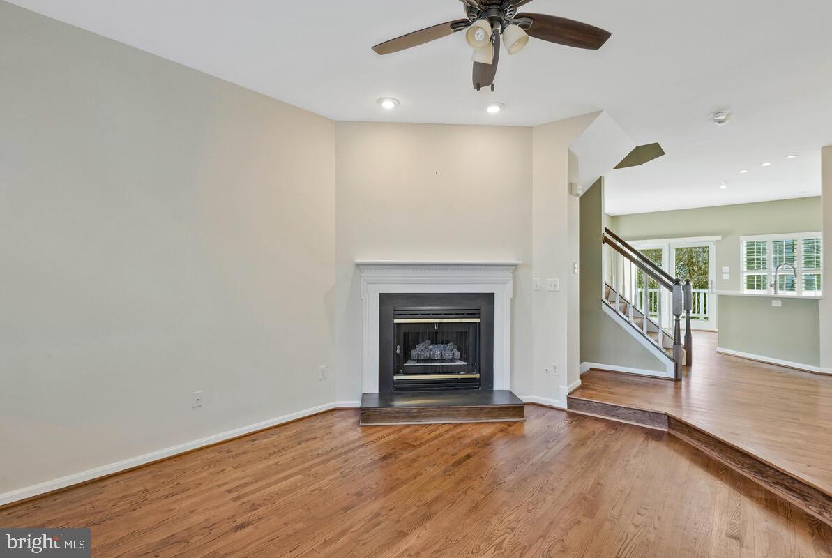 12025 EDGEMERE CIRCLE