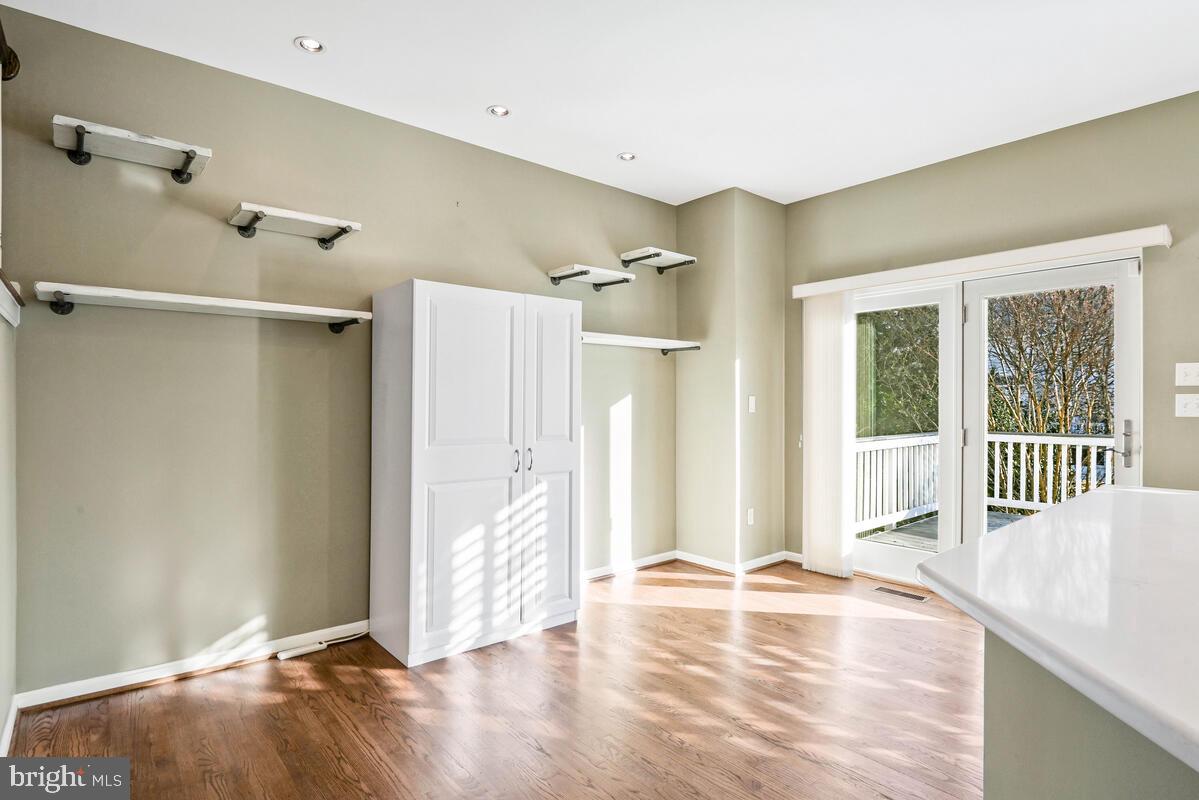 12025 EDGEMERE CIRCLE