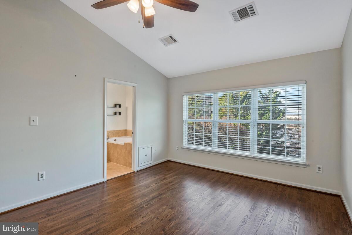 12025 EDGEMERE CIRCLE
