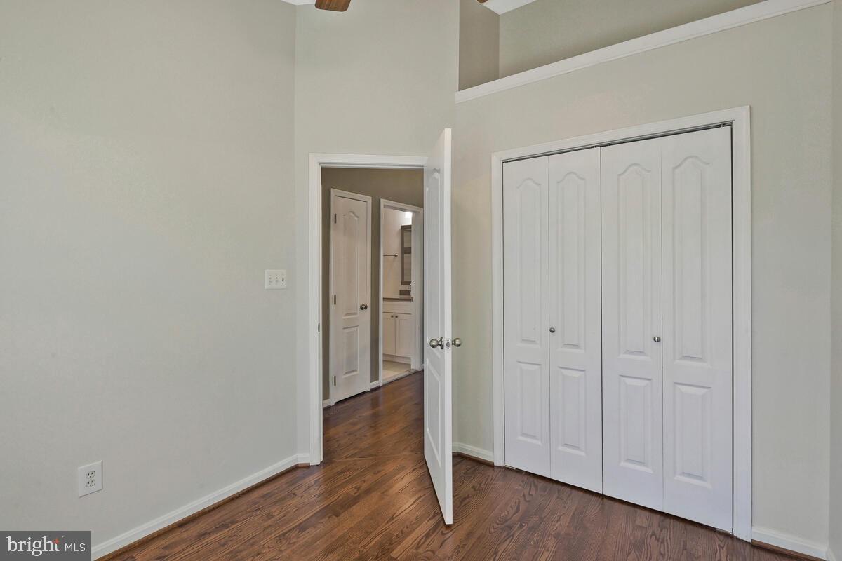 12025 EDGEMERE CIRCLE