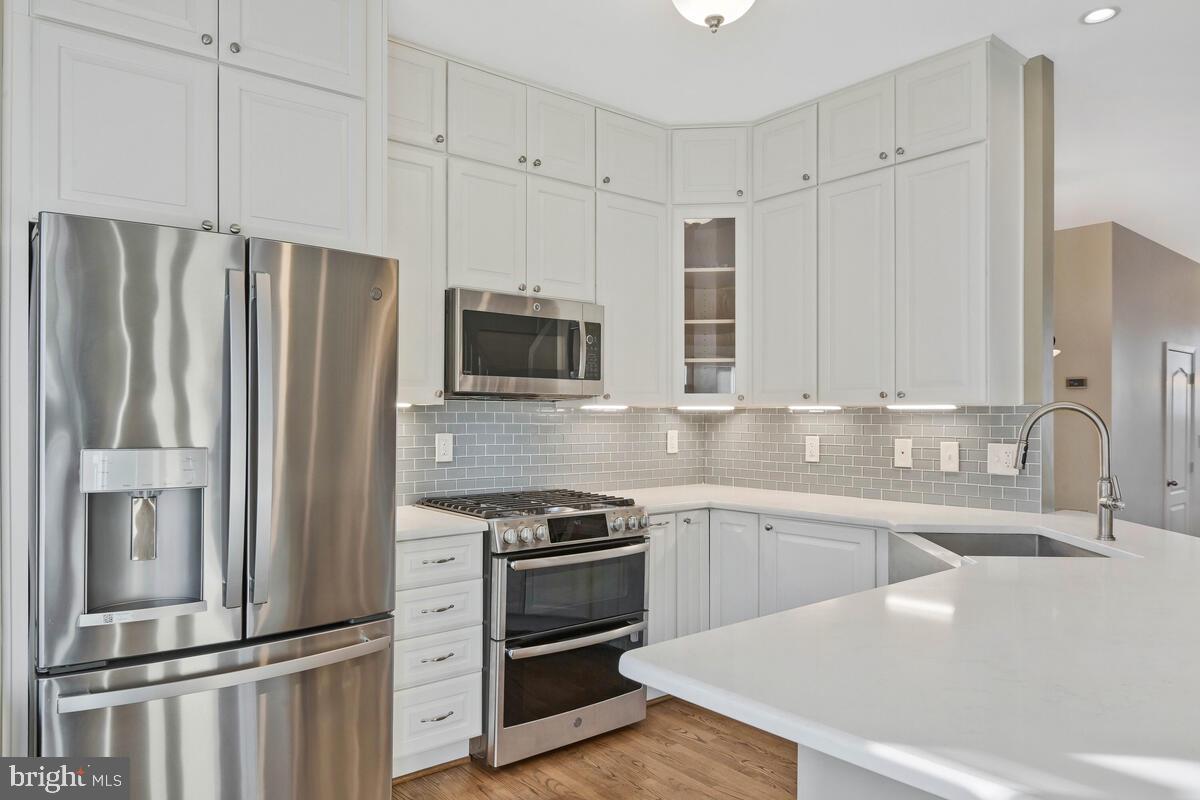 12025 EDGEMERE CIRCLE