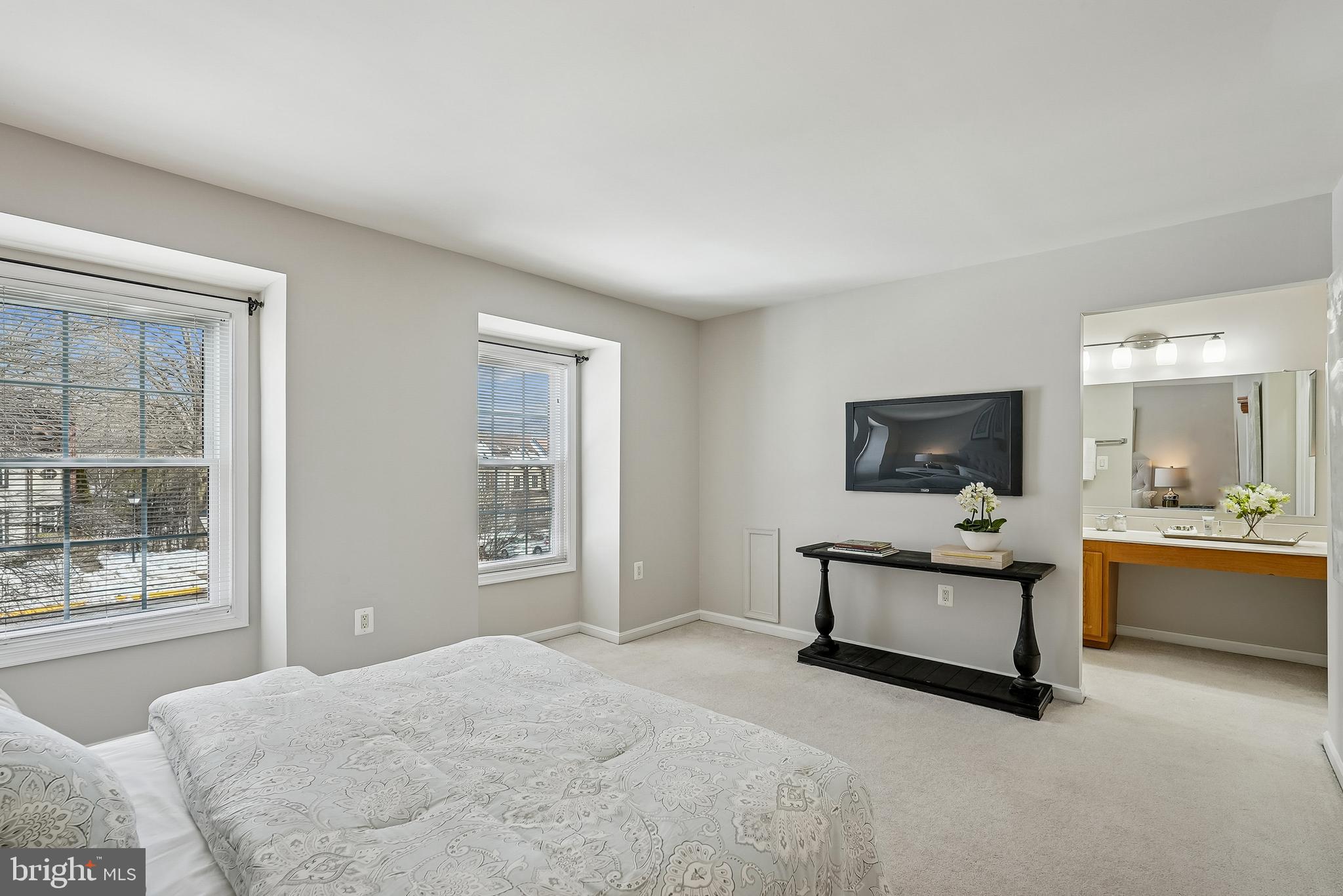 11931 SENTINEL POINT COURT