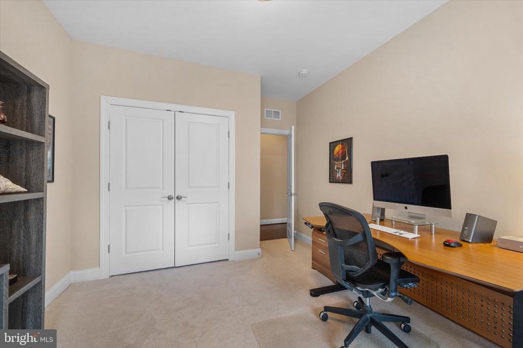 6201 CHAMPION OAK COURT
