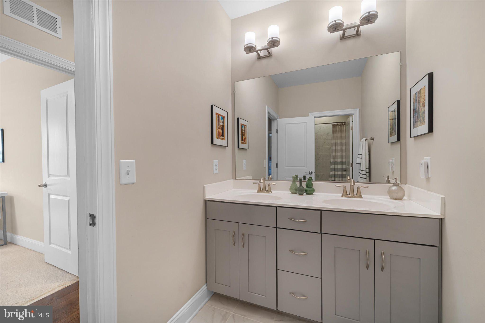 6201 CHAMPION OAK COURT