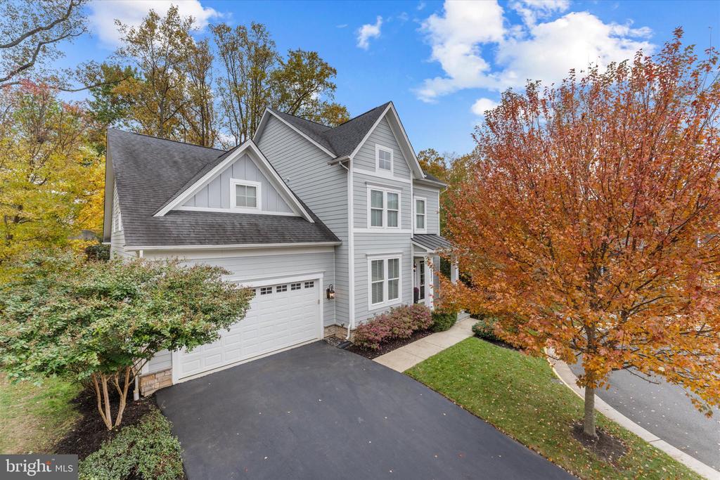 6201 CHAMPION OAK COURT
