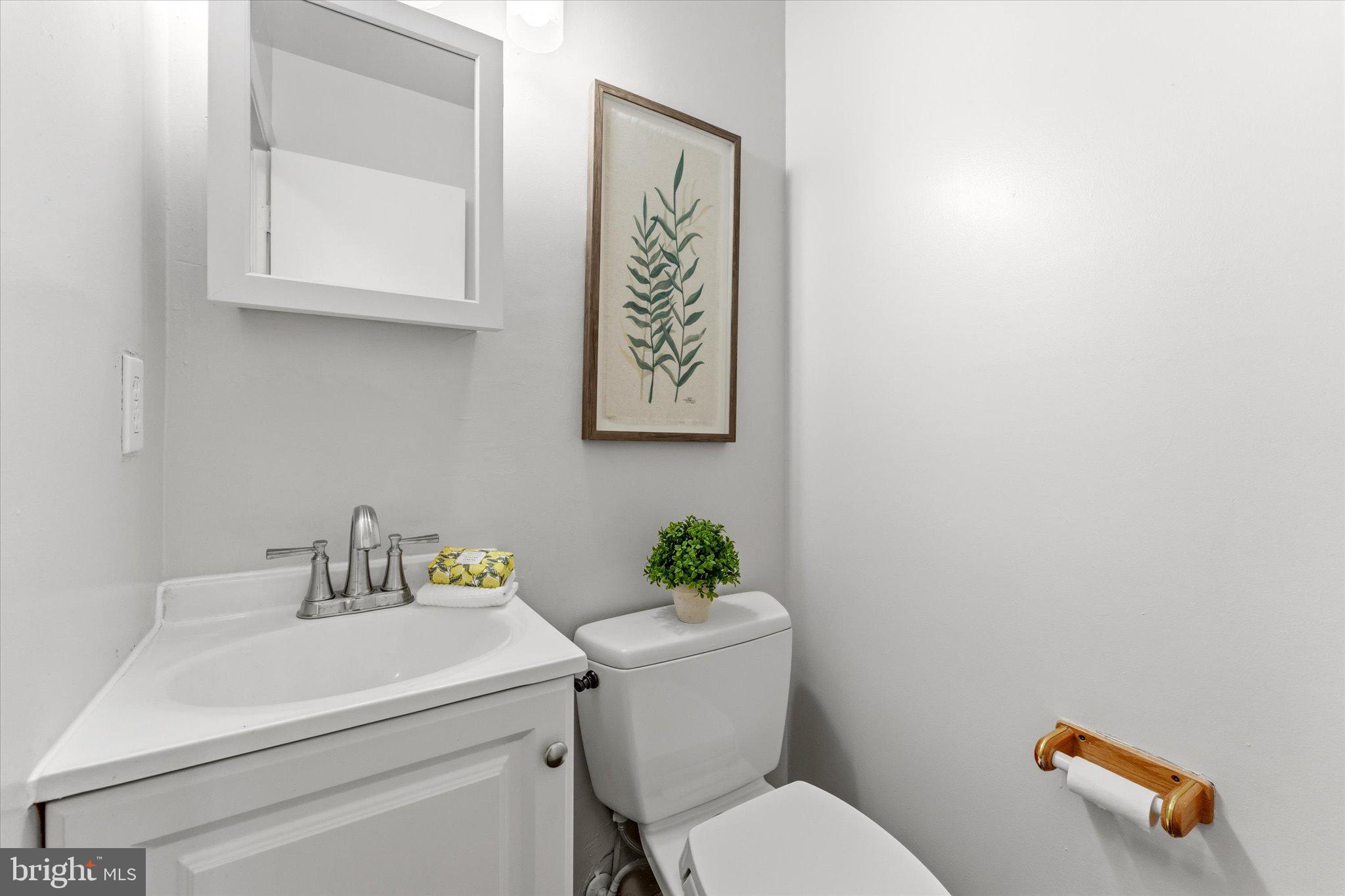 5838 BURKE MANOR COURT
