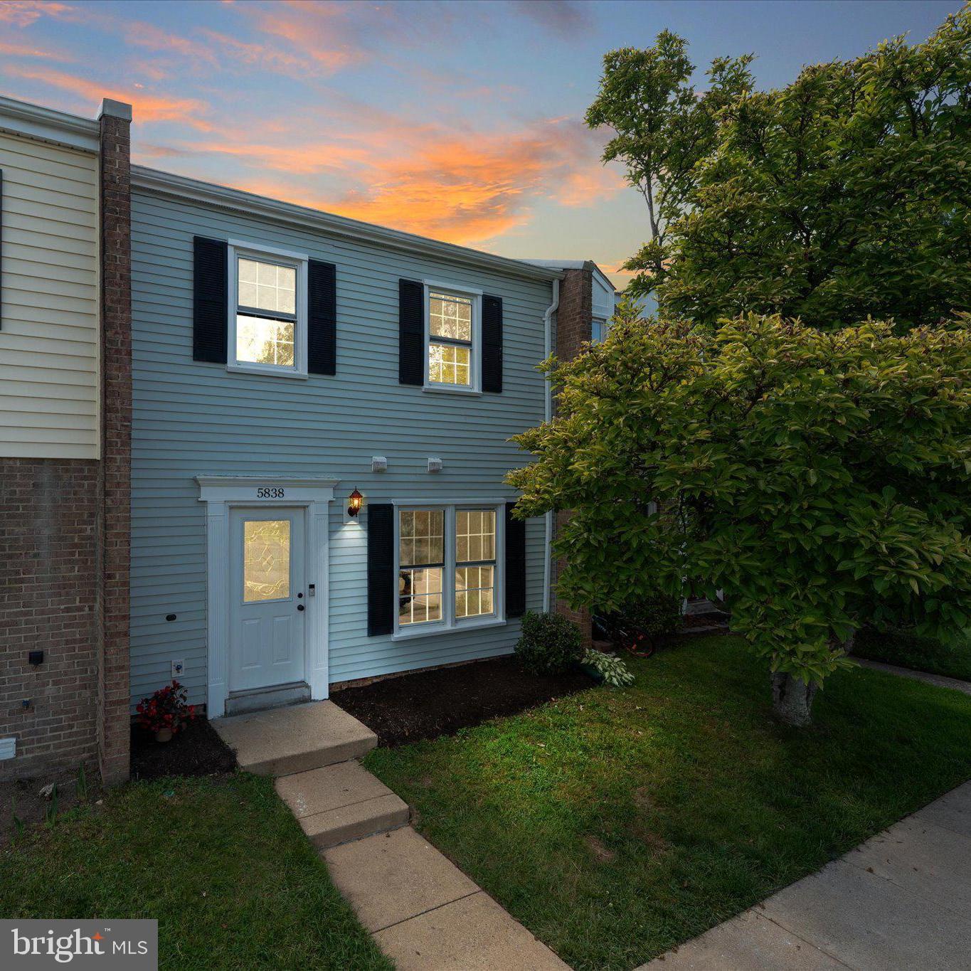 5838 BURKE MANOR COURT