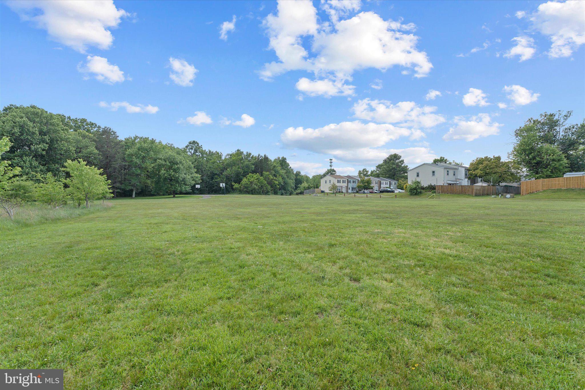 5838 BURKE MANOR COURT