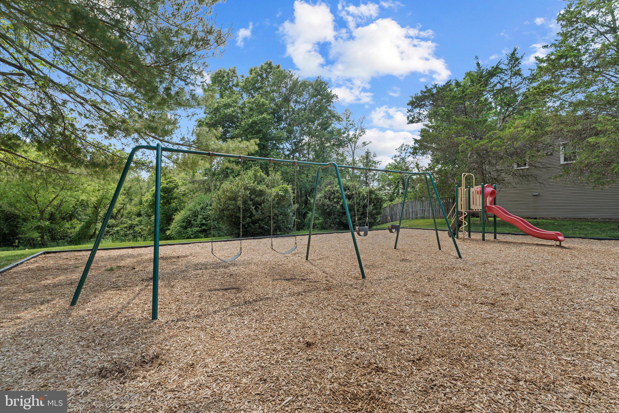 5838 BURKE MANOR COURT