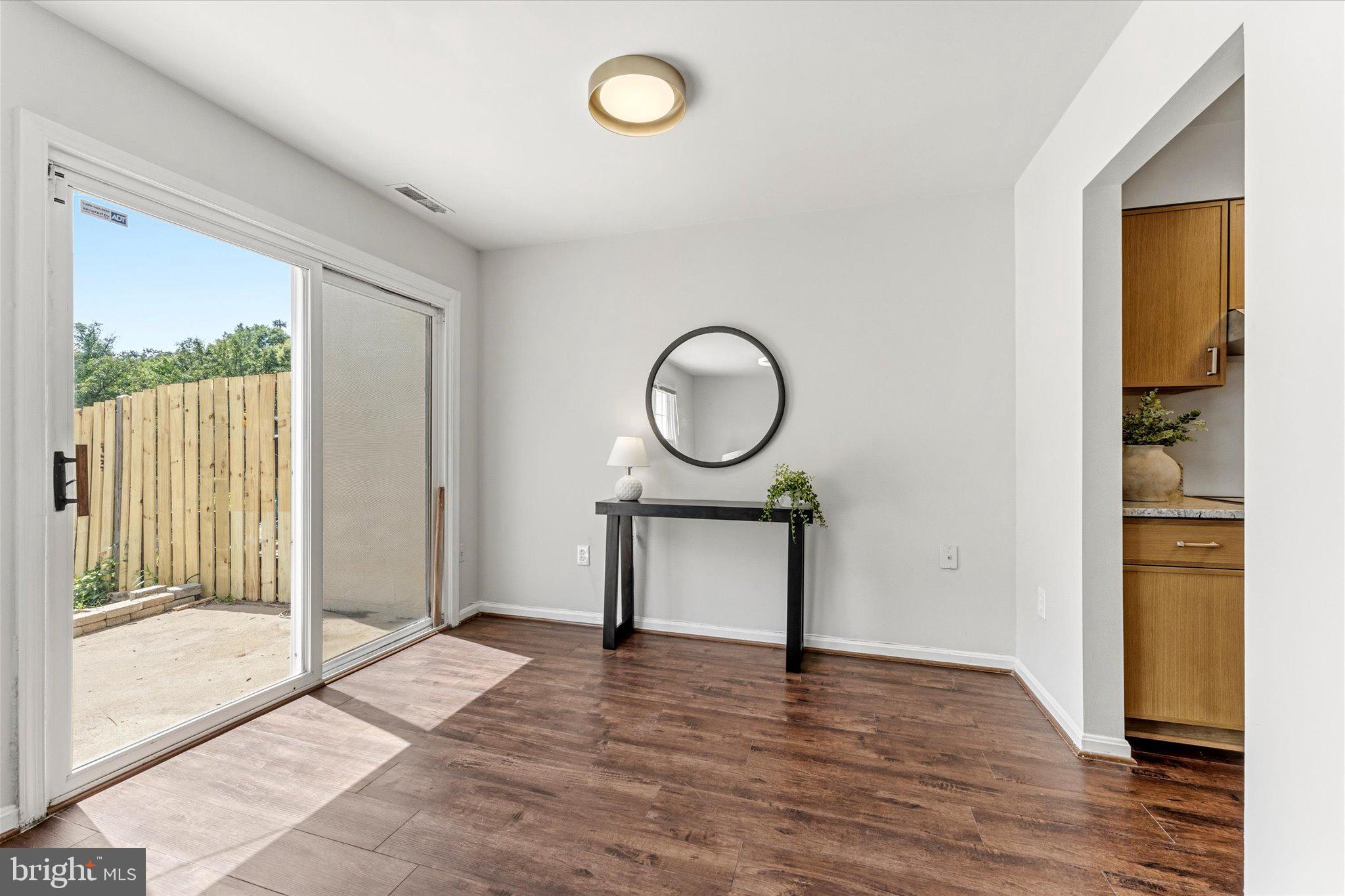 5838 BURKE MANOR COURT