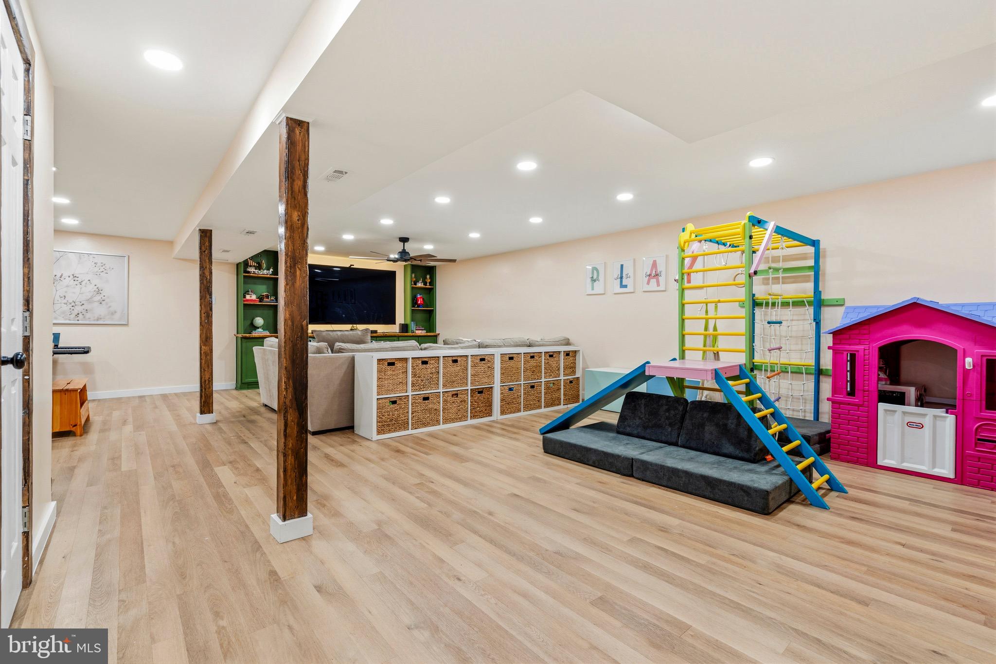 2605 SESKEY GLEN COURT
