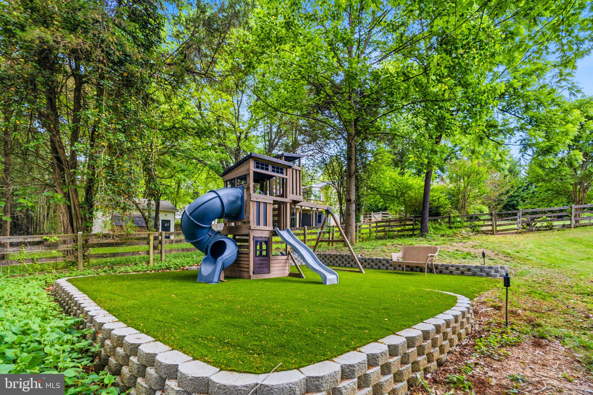 2605 SESKEY GLEN COURT