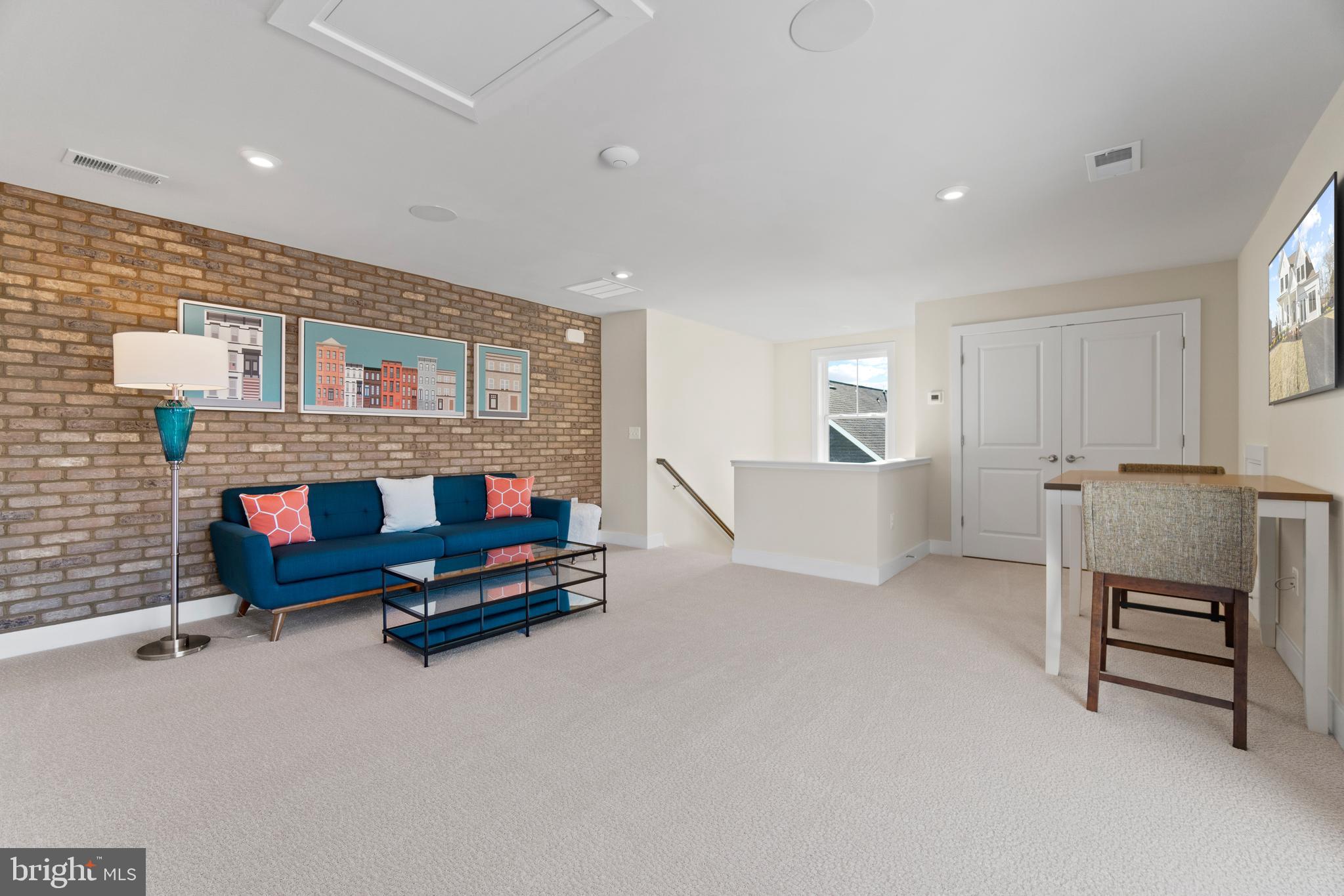 938 WARLANDER DRIVE SW