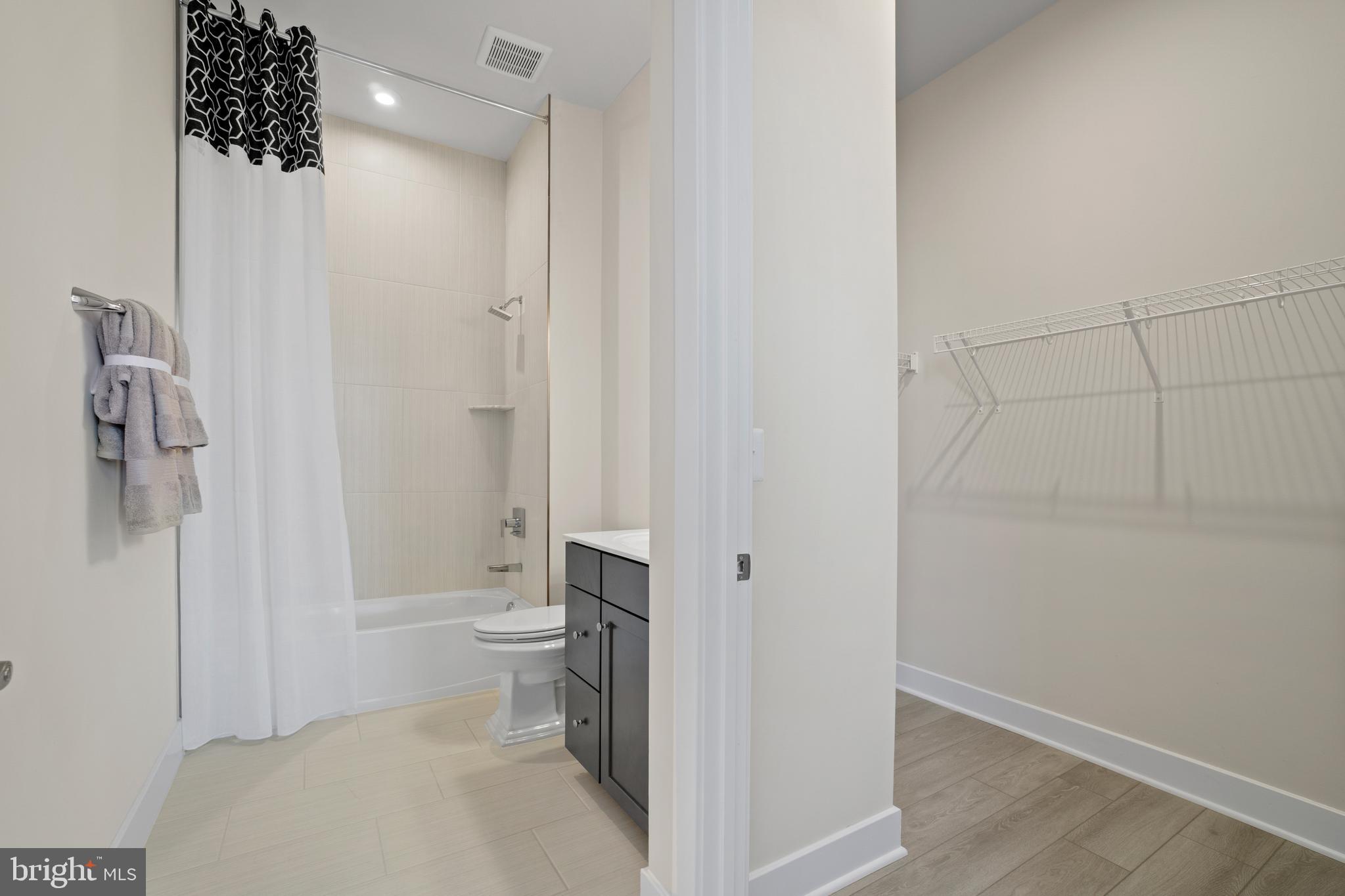 938 WARLANDER DRIVE SW