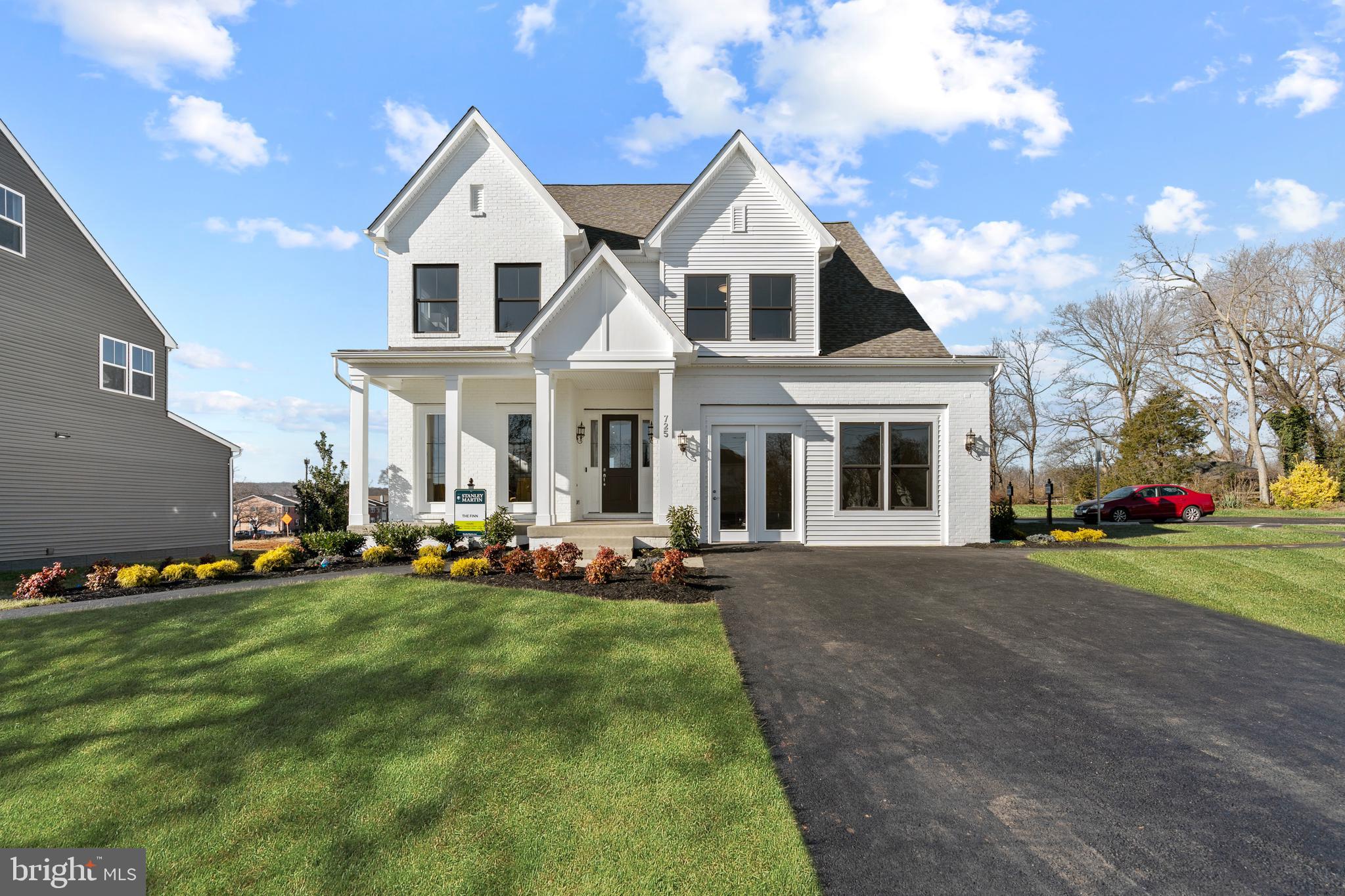 938 WARLANDER DRIVE SW