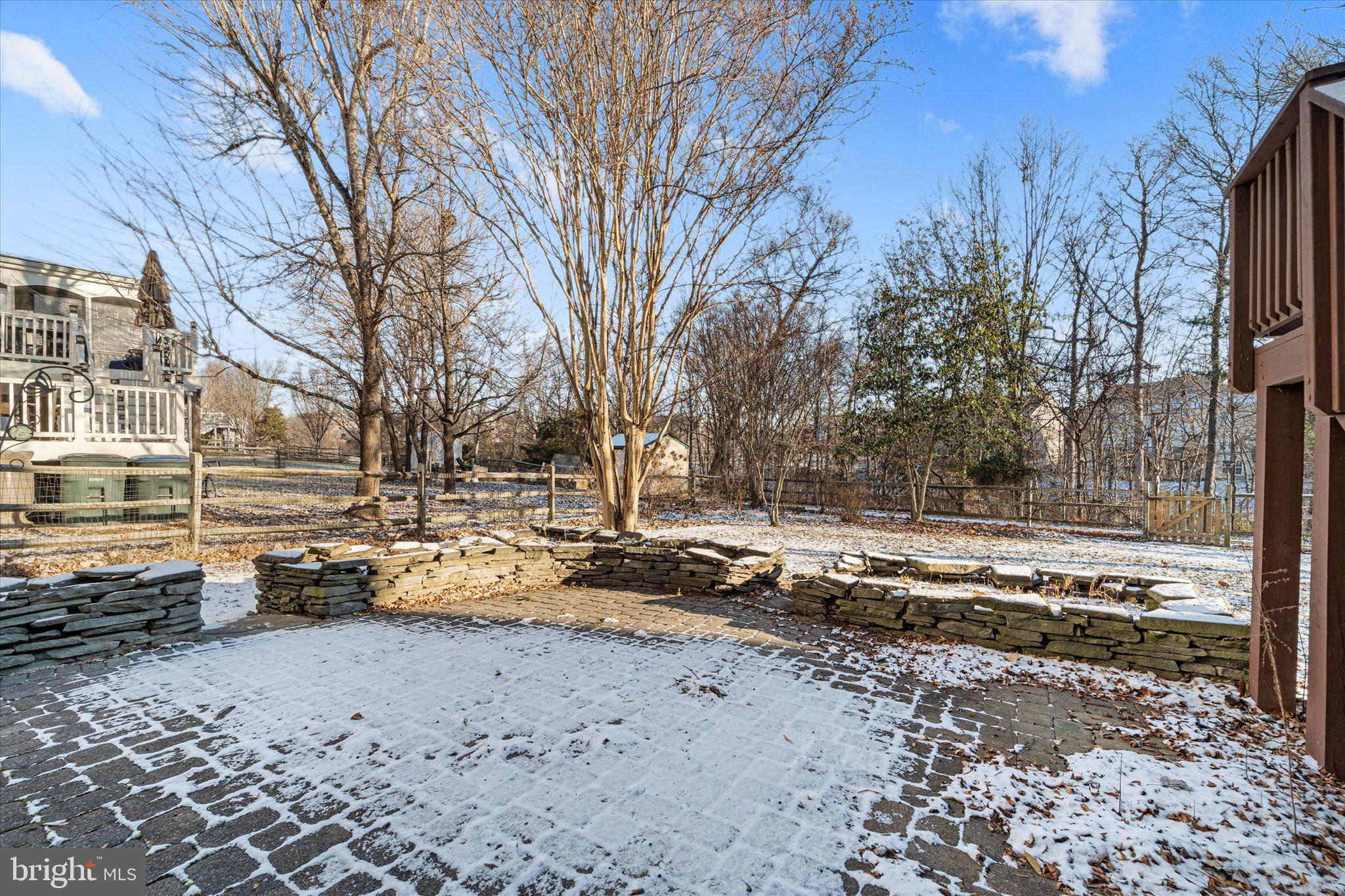 19028 SNOWBERRY COURT