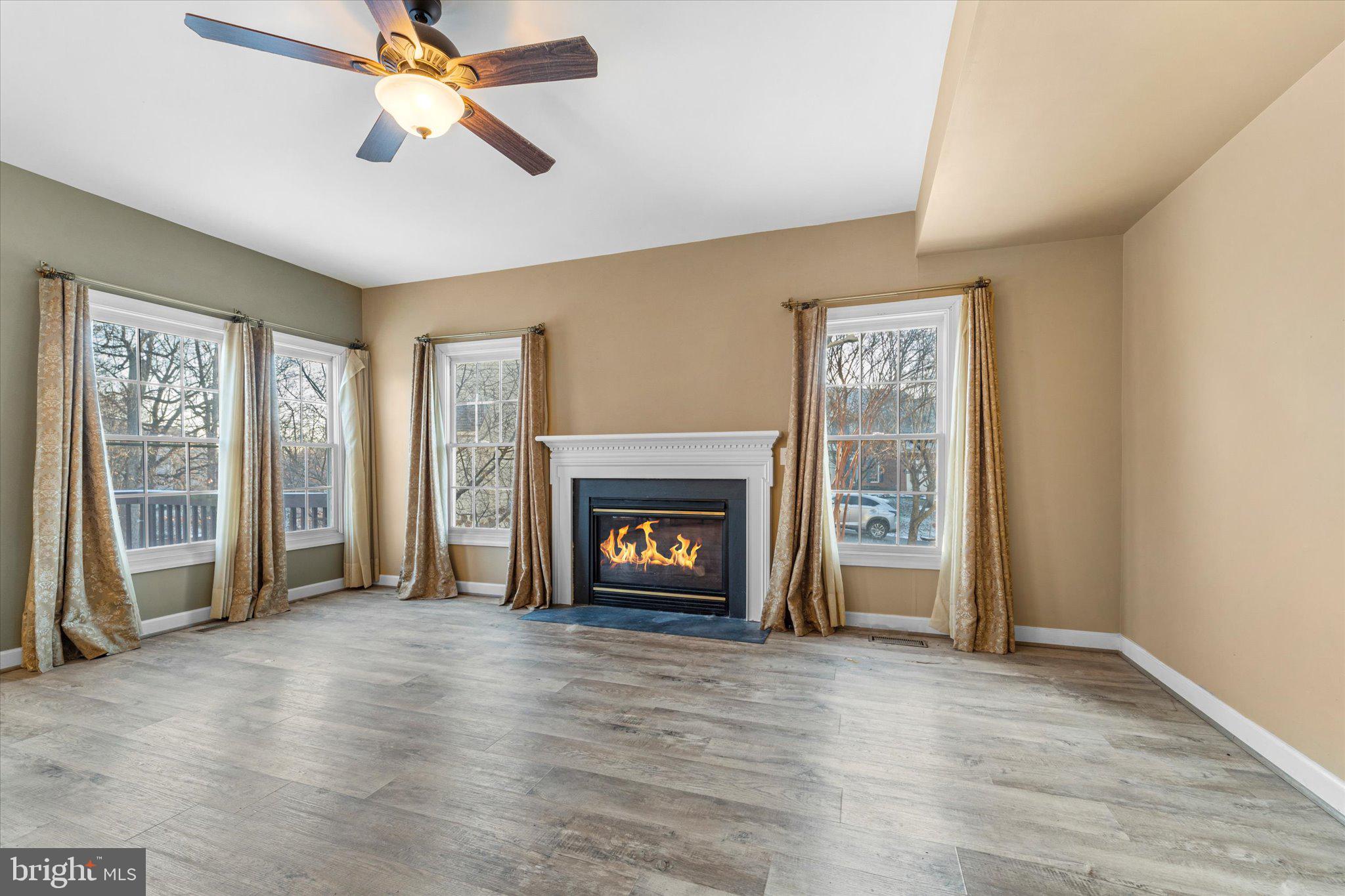 19028 SNOWBERRY COURT