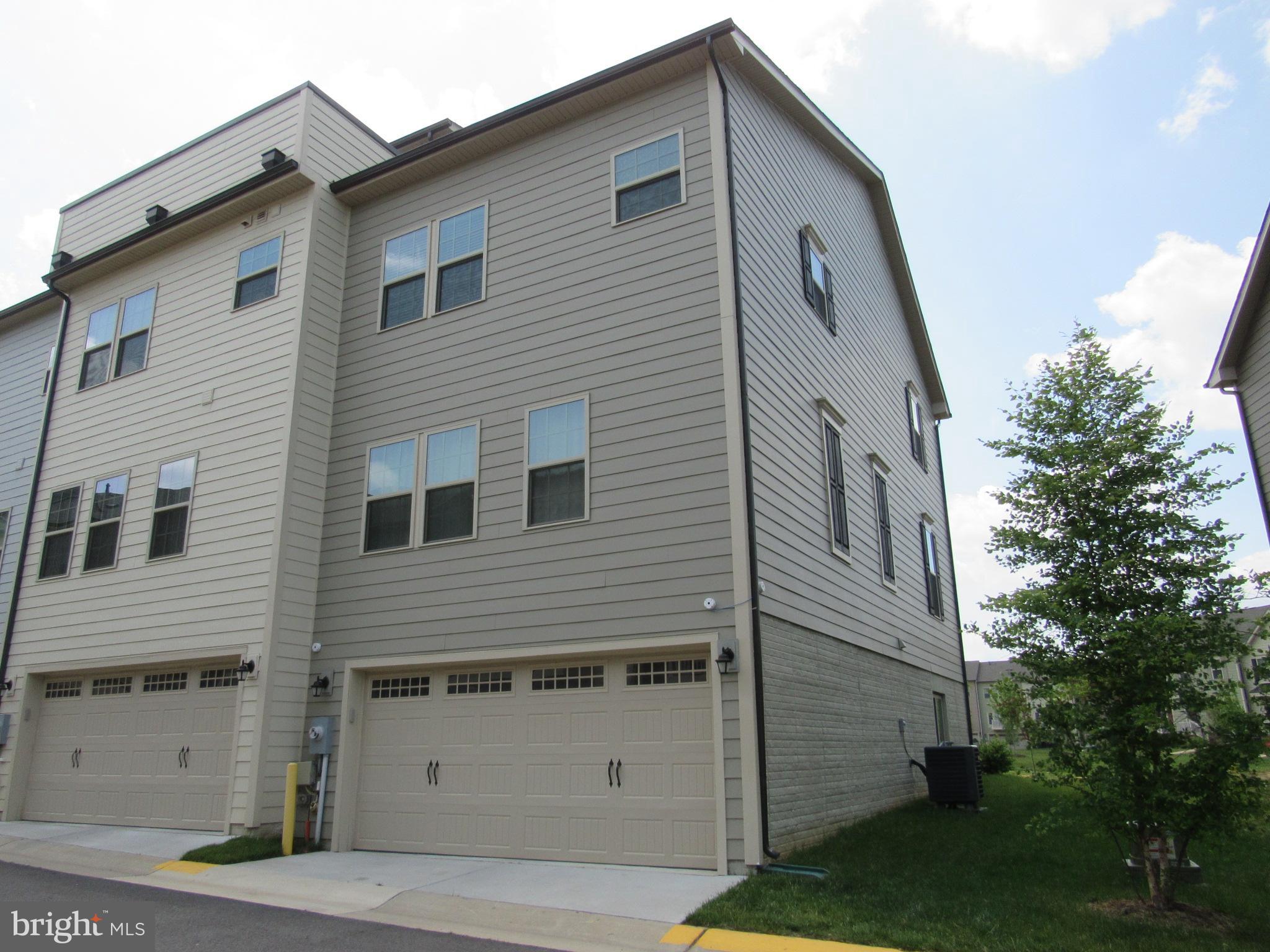2139 HEMLOCK BAY ROAD