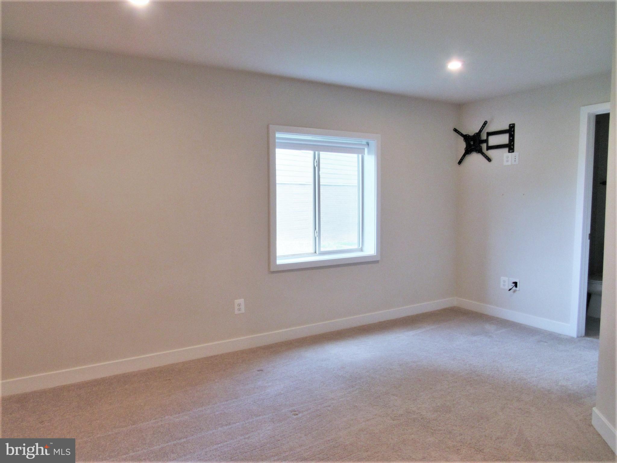 2139 HEMLOCK BAY ROAD
