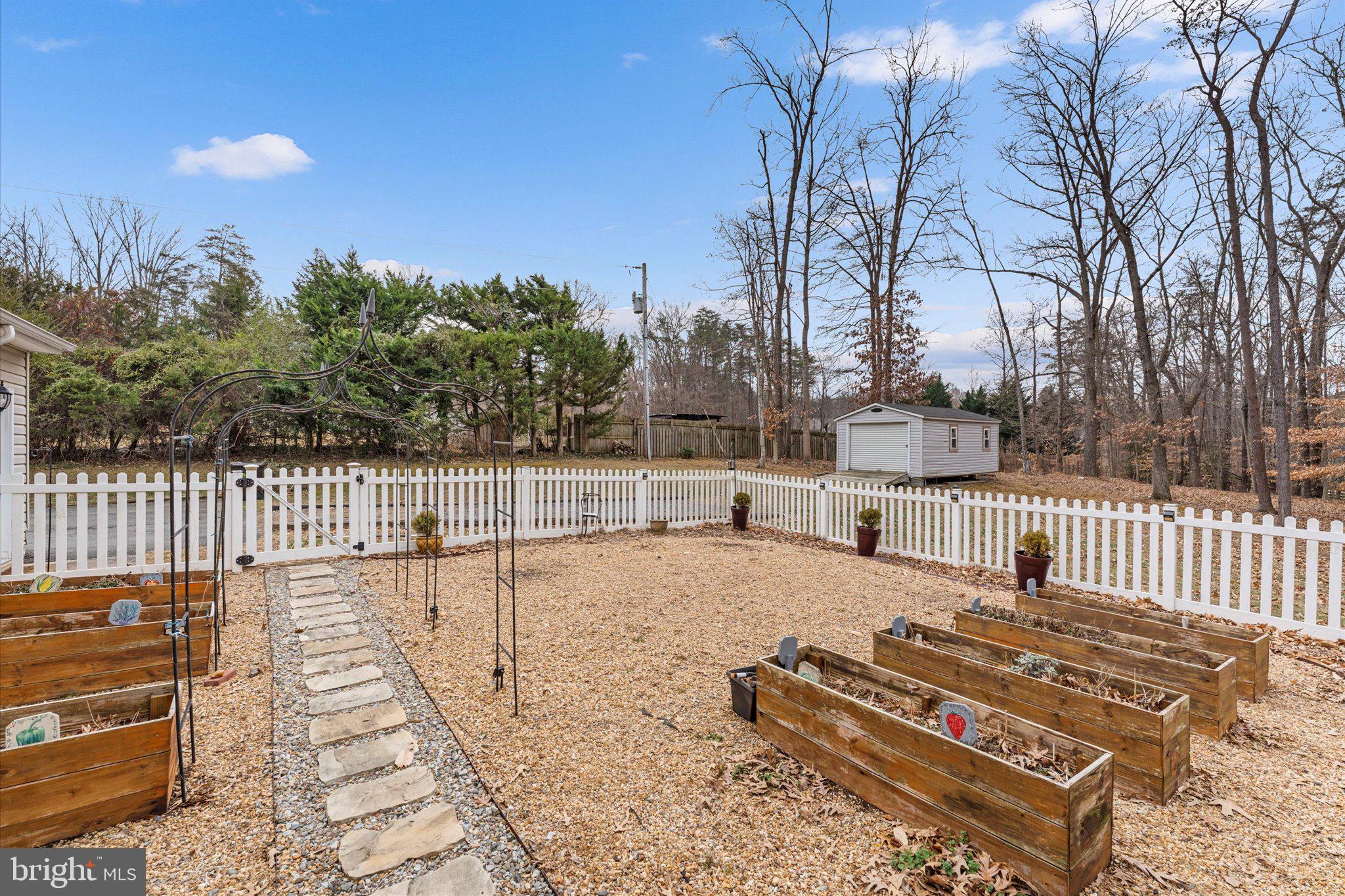 8015 STILLBROOKE ROAD