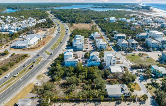 13512 E US Highway 98