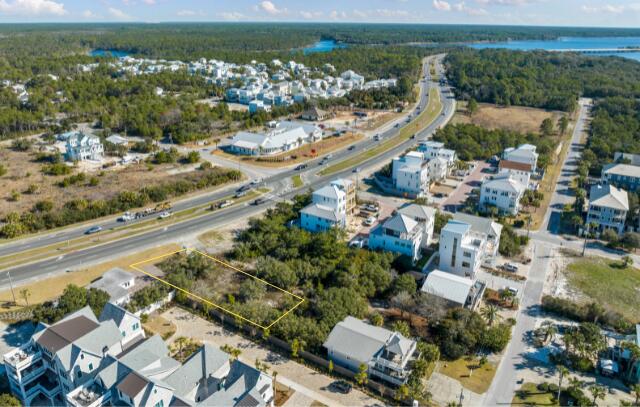 13512 E US Highway 98