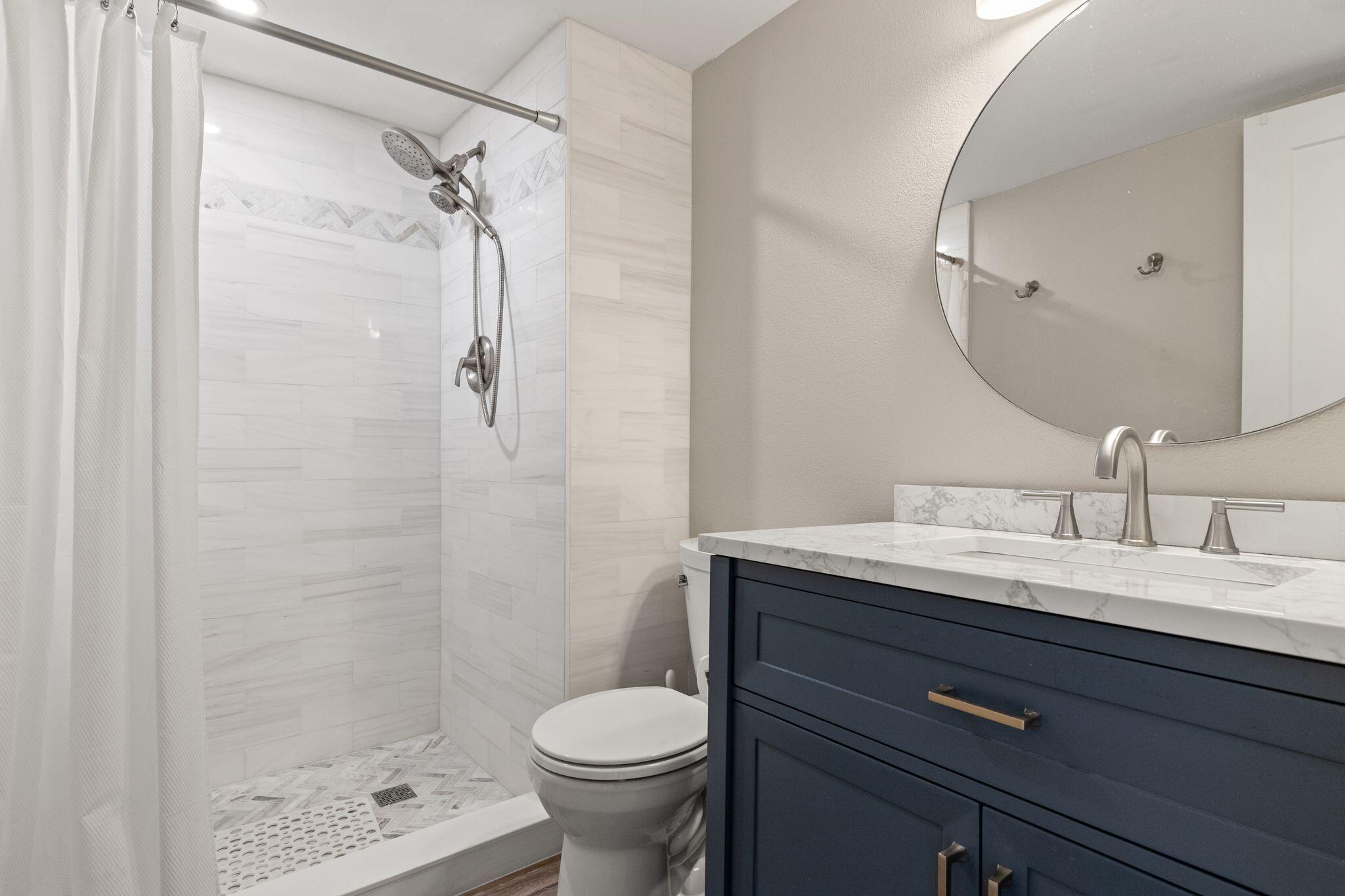 3857 Indian Trail 417