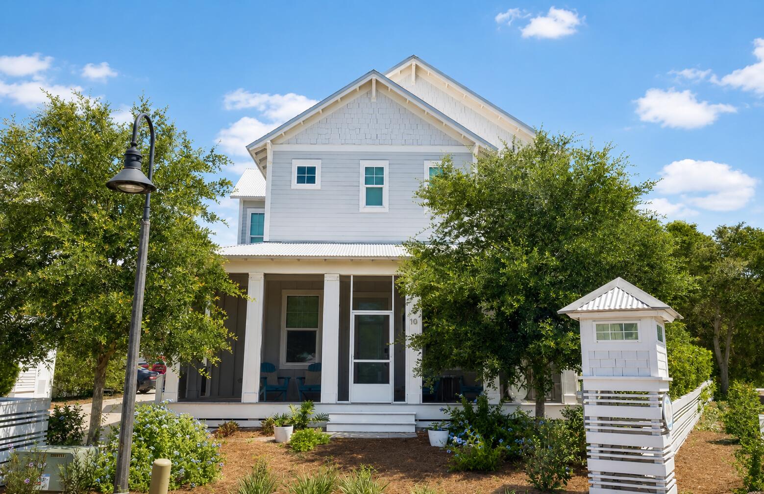 10 Grayton Boulevard